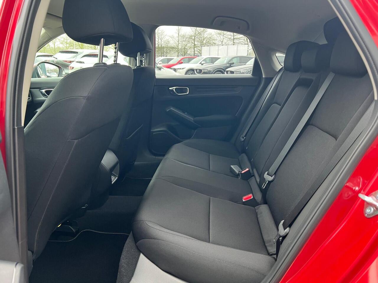 Honda CIVIC 2.0 e:HEV Elegance | AUTOMAAT | TREKHAAK |CLIMATE CONTROL | STOELVERWARMING | APPLE CARPLAY | ANDROID AUTO | CRUISE CONTROL ADAPTIEF