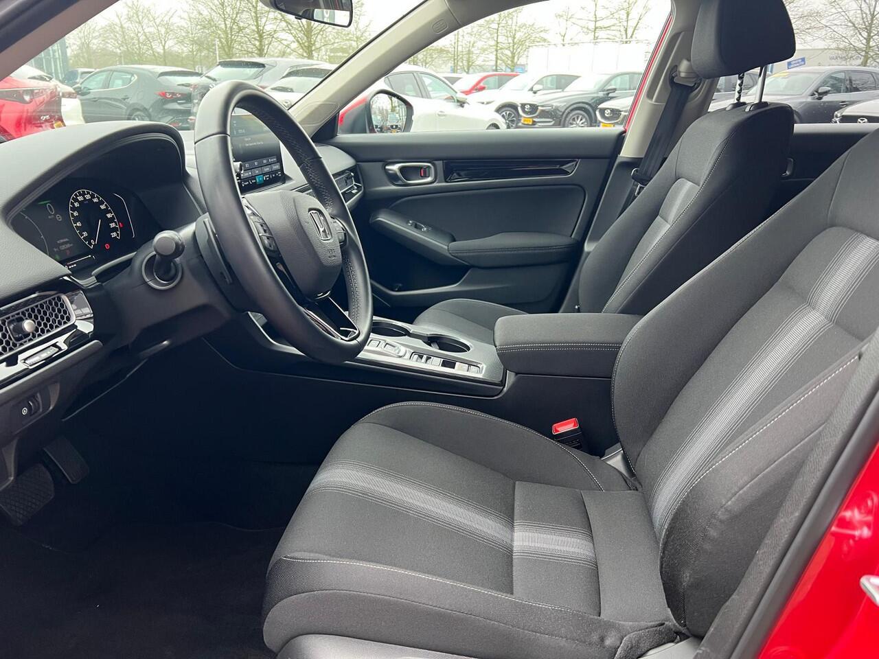 Honda CIVIC 2.0 e:HEV Elegance | AUTOMAAT | TREKHAAK |CLIMATE CONTROL | STOELVERWARMING | APPLE CARPLAY | ANDROID AUTO | CRUISE CONTROL ADAPTIEF