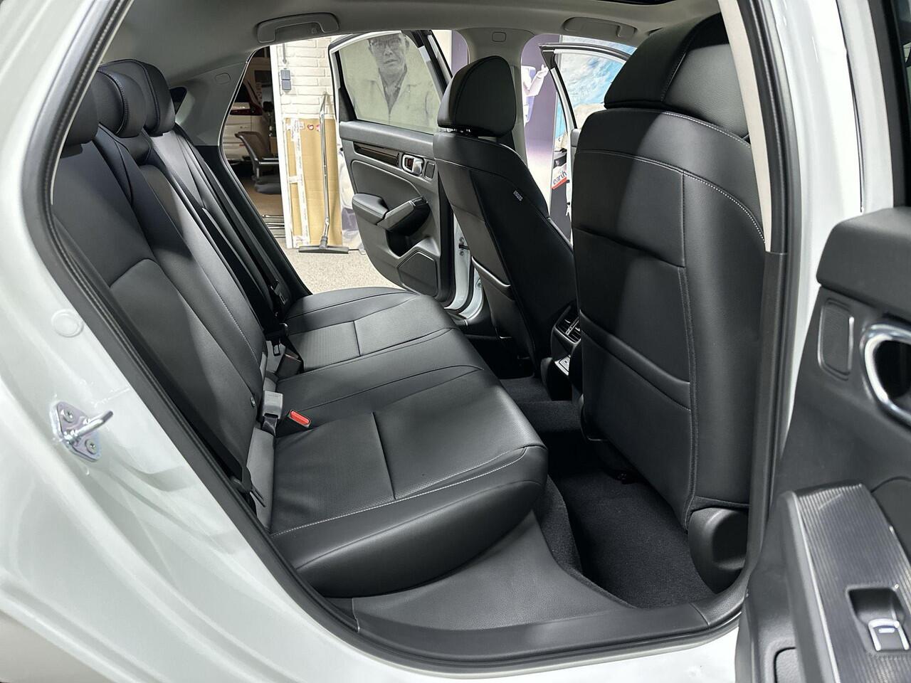 Honda CIVIC 2.0 e:HEV Advance Automaat | Navi | Pano | VOORRAAD DEAL