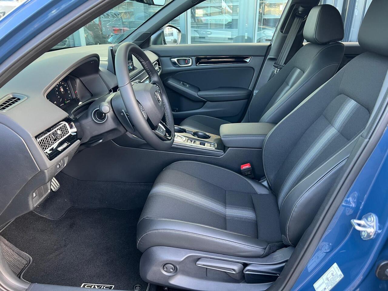 Honda CIVIC 2.0 e:HEV Sport | DEMO | FULL HYBRID | 18 INCH | APPLE & ANROID AUTO | CAMERA | STUUR + STOELVERWARMING | NAVIGATIE |