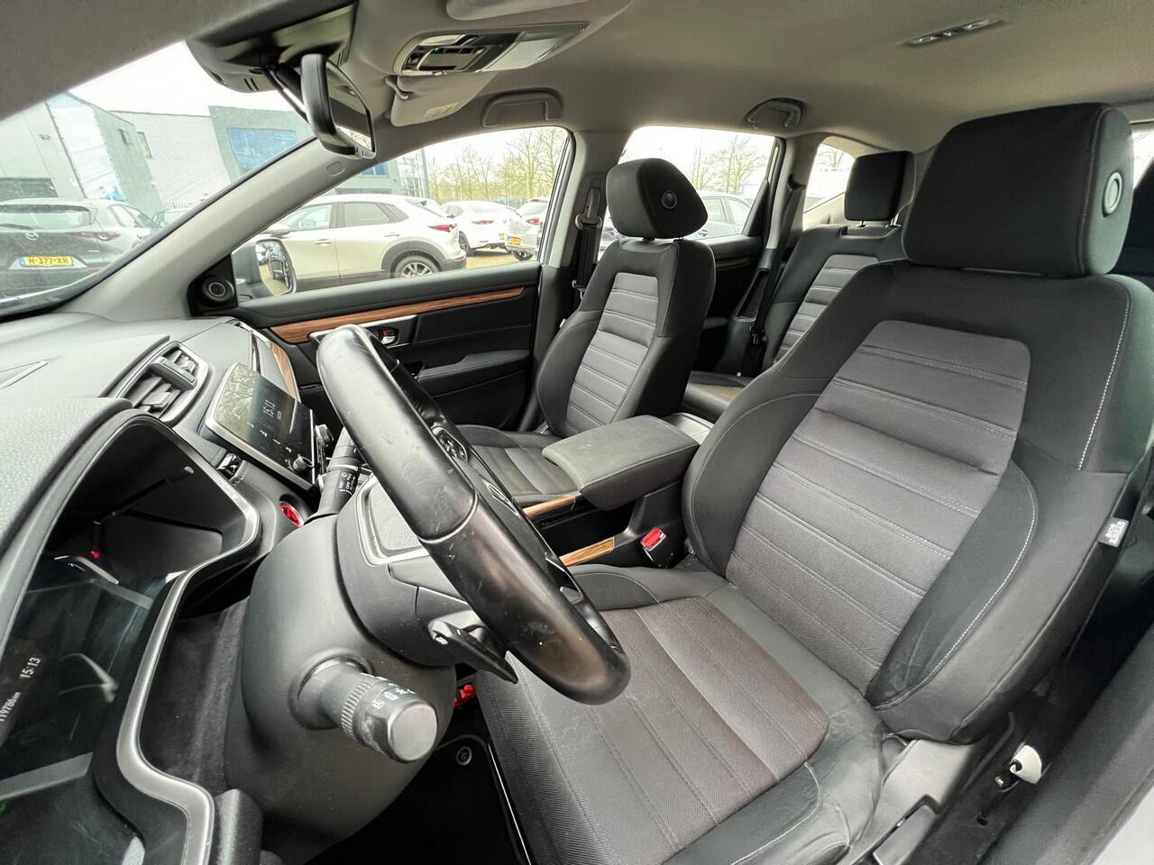 Honda CR-V 2.0 Hybrid Elegance AUTOMAAT | CAMERA | PARKEERSENSOREN V+A | ADAPTIVE CRUISE | NAVIGATIE | 18" LM VELGEN | NED. AUTO | HYBRIDE |