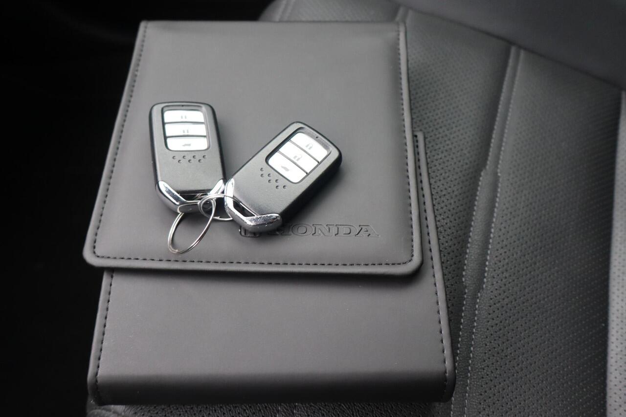 Honda CR-V 2.0 Hybrid Elegance Camera, Trekhaak, Navigatie, Climate control, Apple Carplay