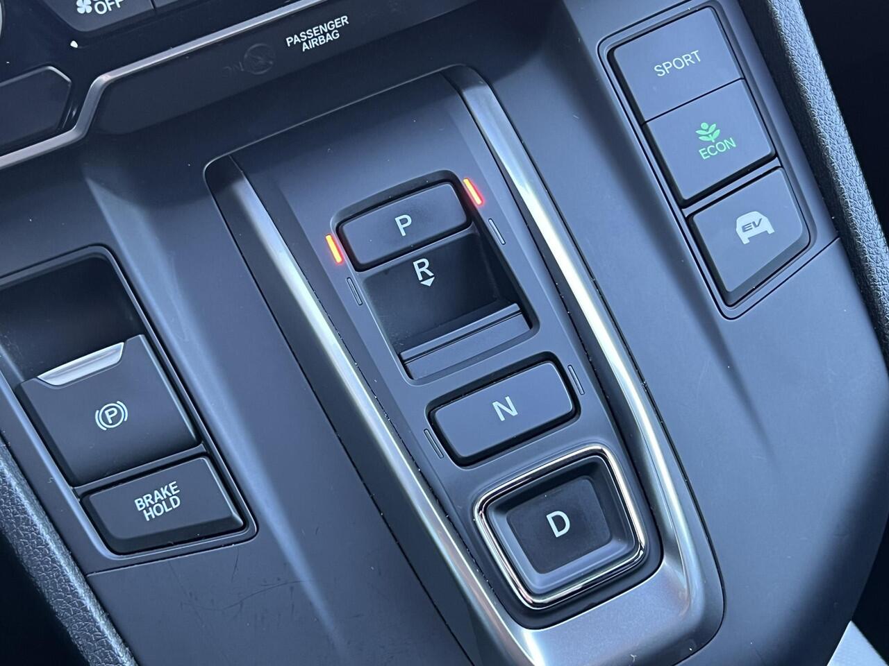 Honda CR-V 2.0 e:HEV Lifestyle AUTOMAAT | STOELVERWARMING | NAVIGATIE | KEYLESS | ACHTERUITRIJCAMERA | CLIMATE CONTROL | LED KOPLAMPEN |