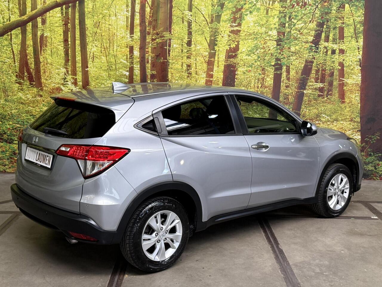 Honda HR-V 1.5 i-VTEC Elegance 130 PK Navi Camera Stoelverwarming Rijstrook LED PDC V+A