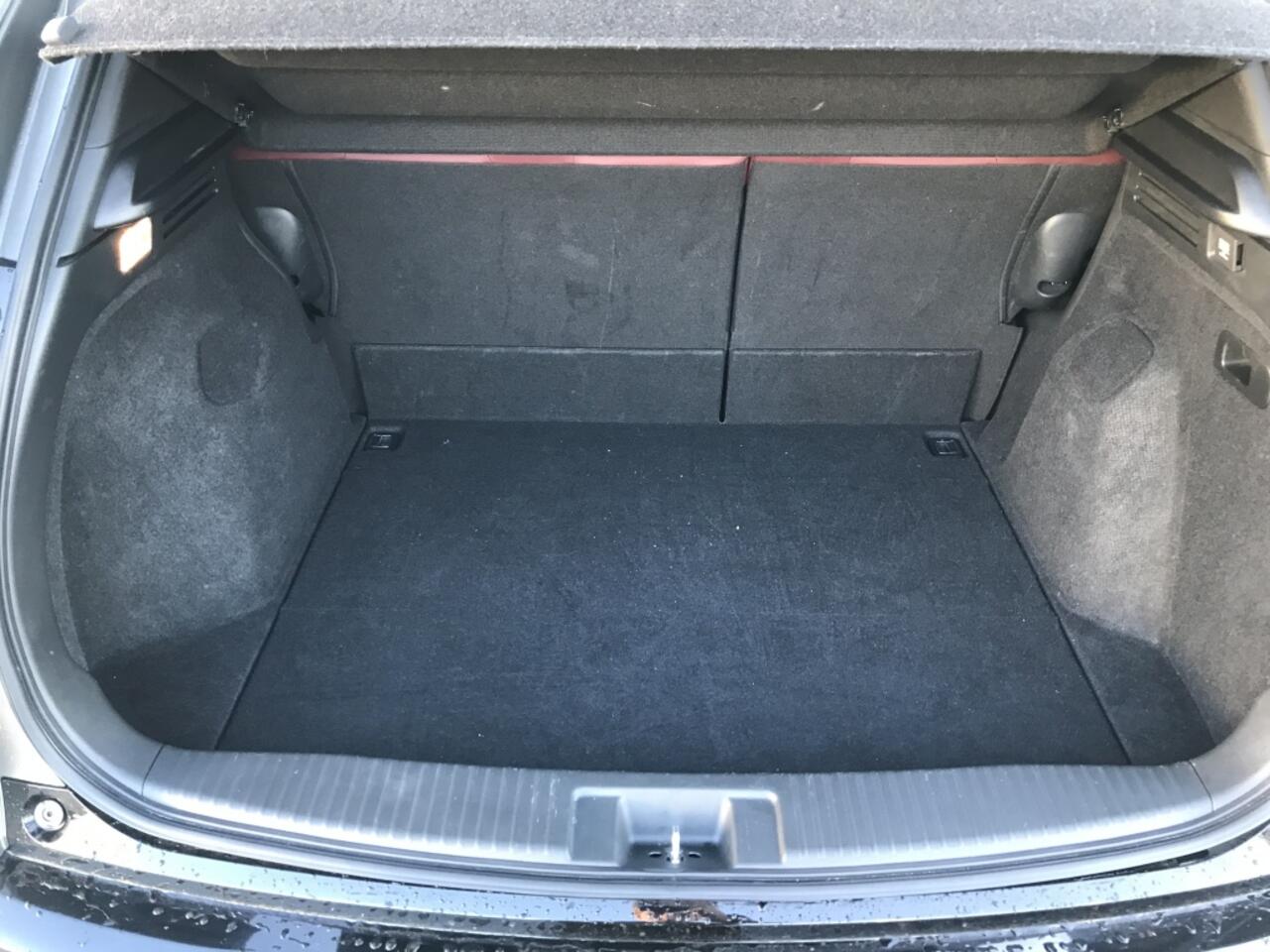 Honda HR-V 1.5 i-VTEC Turbo Sport Automaat Trekhaak LED Navi Camera Cruise