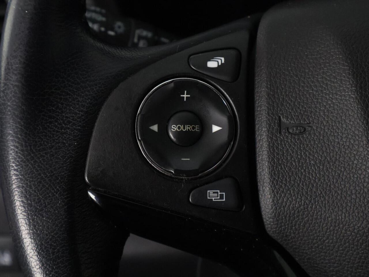 Honda HR-V 1.5 i-VTEC Elegance | 1e eigenaar | Navigatie | Stoelverwarming | Camera |