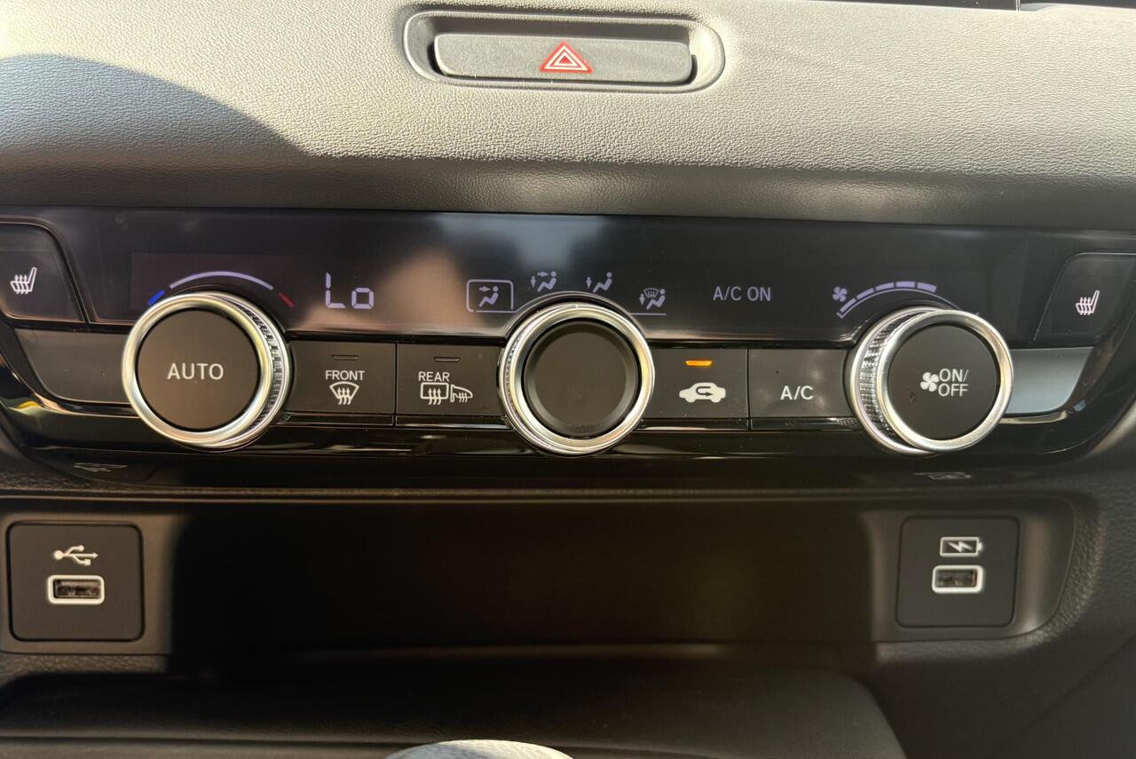 Honda HR-V 1.5 e:HEV Elegance / Airco / Stoelverwarming / Cruise control / Navigatie /