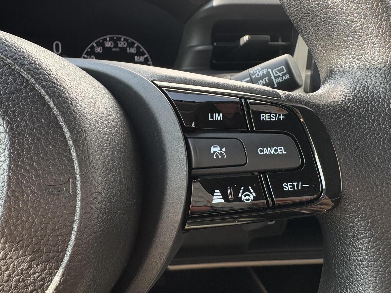 Honda HR-V 1.5 e:HEV Elegance / Airco / Stoelverwarming / Cruise control / Navigatie /