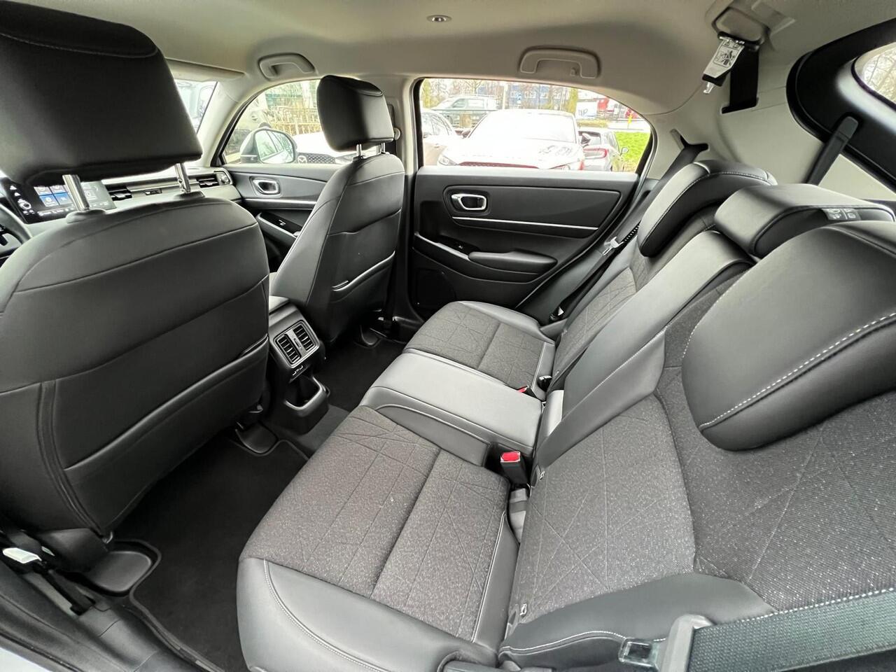 Honda HR-V 1.5 e:HEV Advance | AUTOMAAT | APPLE CARPLAY/ANDROID AUTO | NAVIGATIE | A.CAMERA | STOEL- en STUURVERWARMING | ELEK ACHTERKLEP |