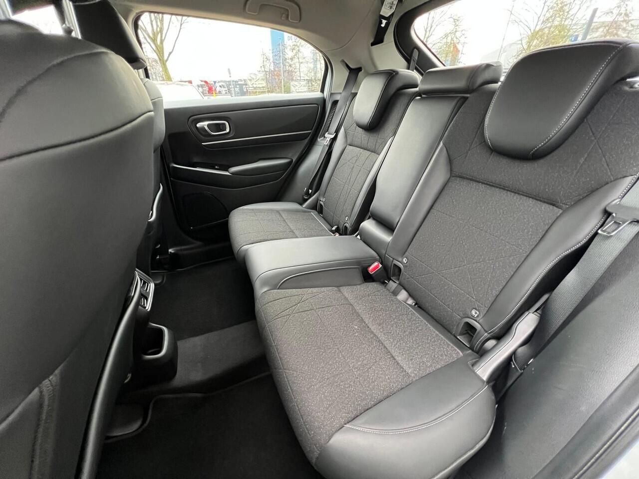 Honda HR-V 1.5 e:HEV Advance | AUTOMAAT | APPLE CARPLAY/ANDROID AUTO | NAVIGATIE | A.CAMERA | STOEL- en STUURVERWARMING | ELEK ACHTERKLEP |