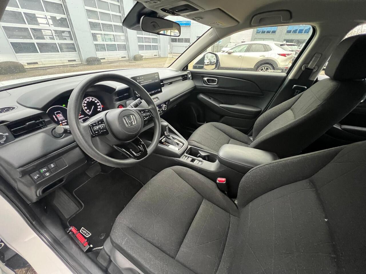 Honda HR-V 1.5 e:HEV Elegance AUTOMAAT | TREKHAAK | HYBRIDE | A.CAMERA | PARKEERSENSOREN V+A | STOELVERWARMING | NED. AUTO |