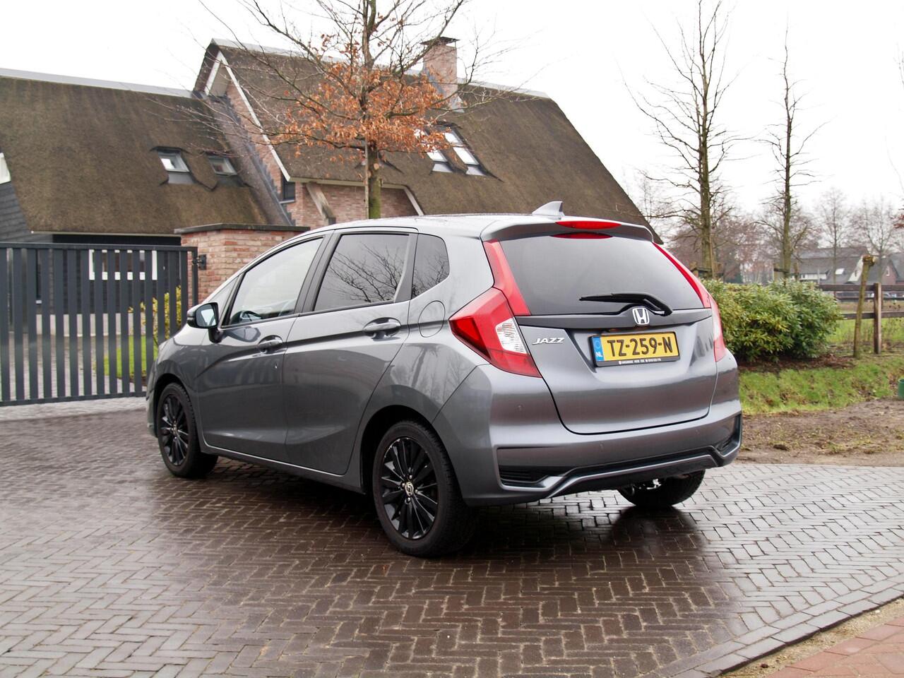 Honda JAZZ 1.3 i-VTEC Elegance | Camera | Cruise Control | Navi | Automaat |