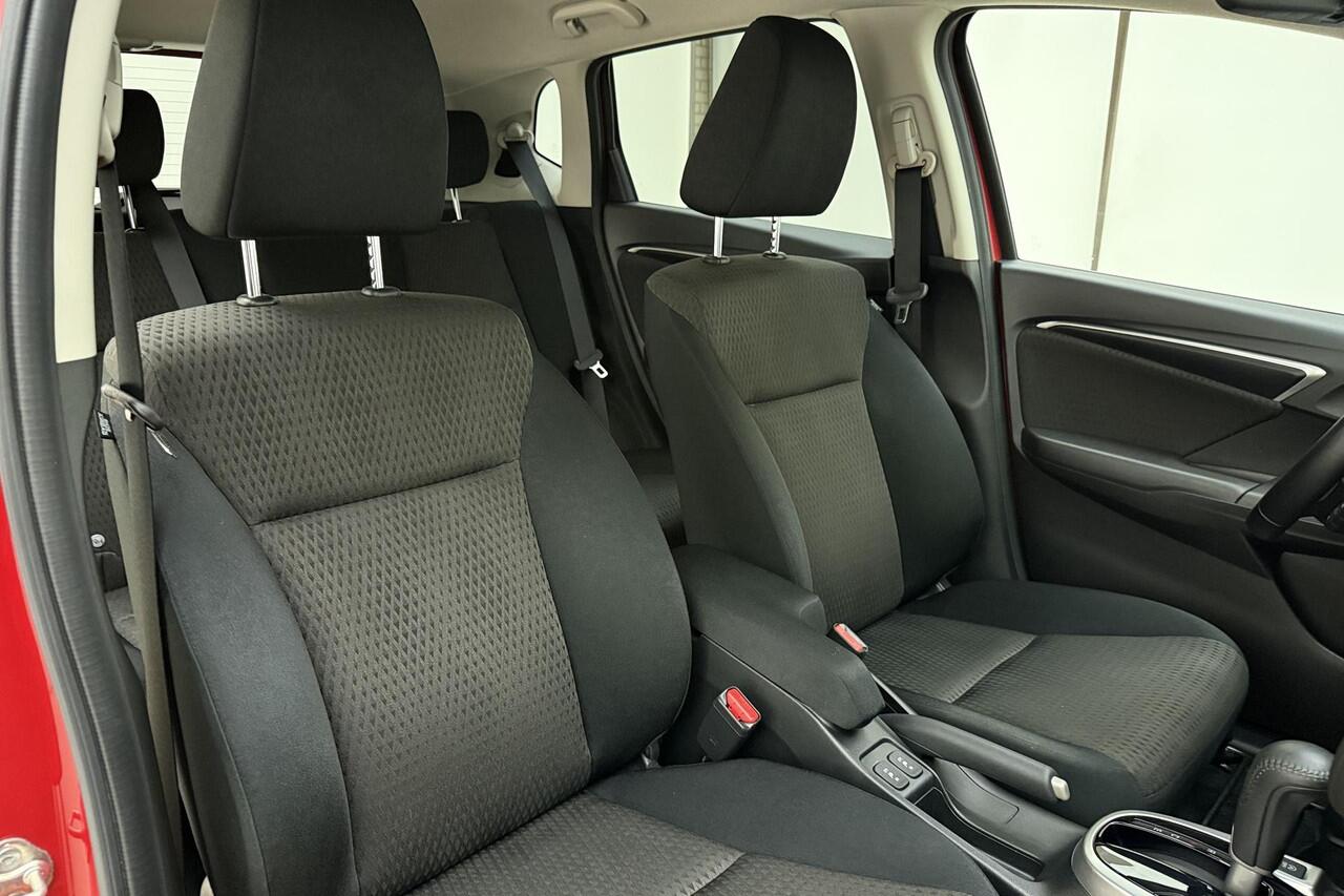 Honda JAZZ 1.3 i-VTEC Elegance 102pk | Automaat | Navigatie | Climate Control | Camera | Keyless Entry en Start | Stoelverwarming | Cruise Control