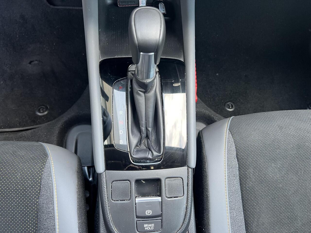 Honda JAZZ 1.5 e:HEV Advance Sport | AUTOMAAT | APPLE CARPLAY | ACHTERUITRIJCAMERA | ADAPTIEF CRUISE CONTROL | DODEHOEK DETECTIE | DEMO |