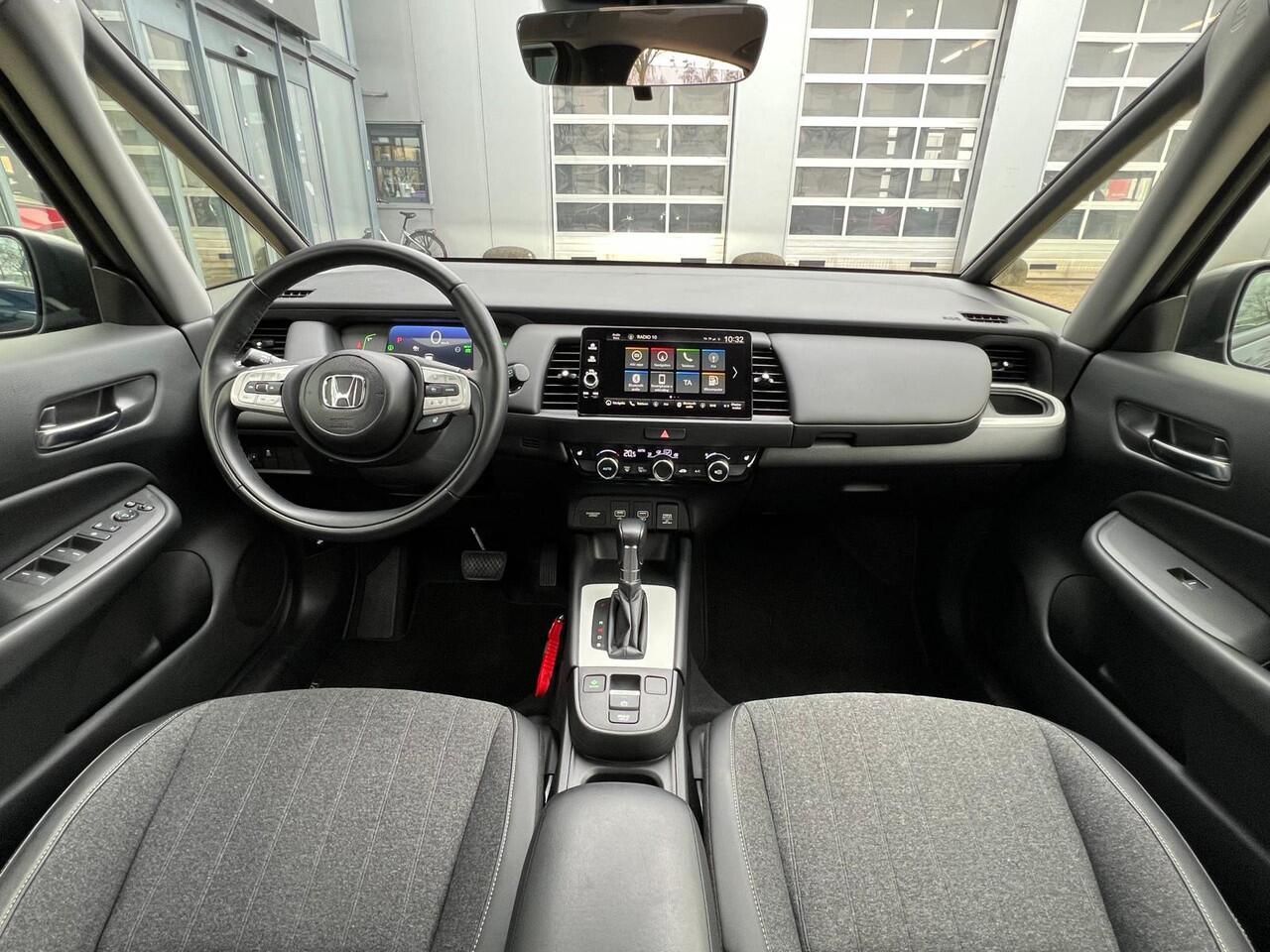 Honda JAZZ 1.5 e:HEV Advance AUTOMAAT | HYBRIDE | A. CAMERA | ADAPTIVE CRUISE | PARKEER SENSOREN V+A | STUUR- en STOELVERWARMING | NED. AUTO |