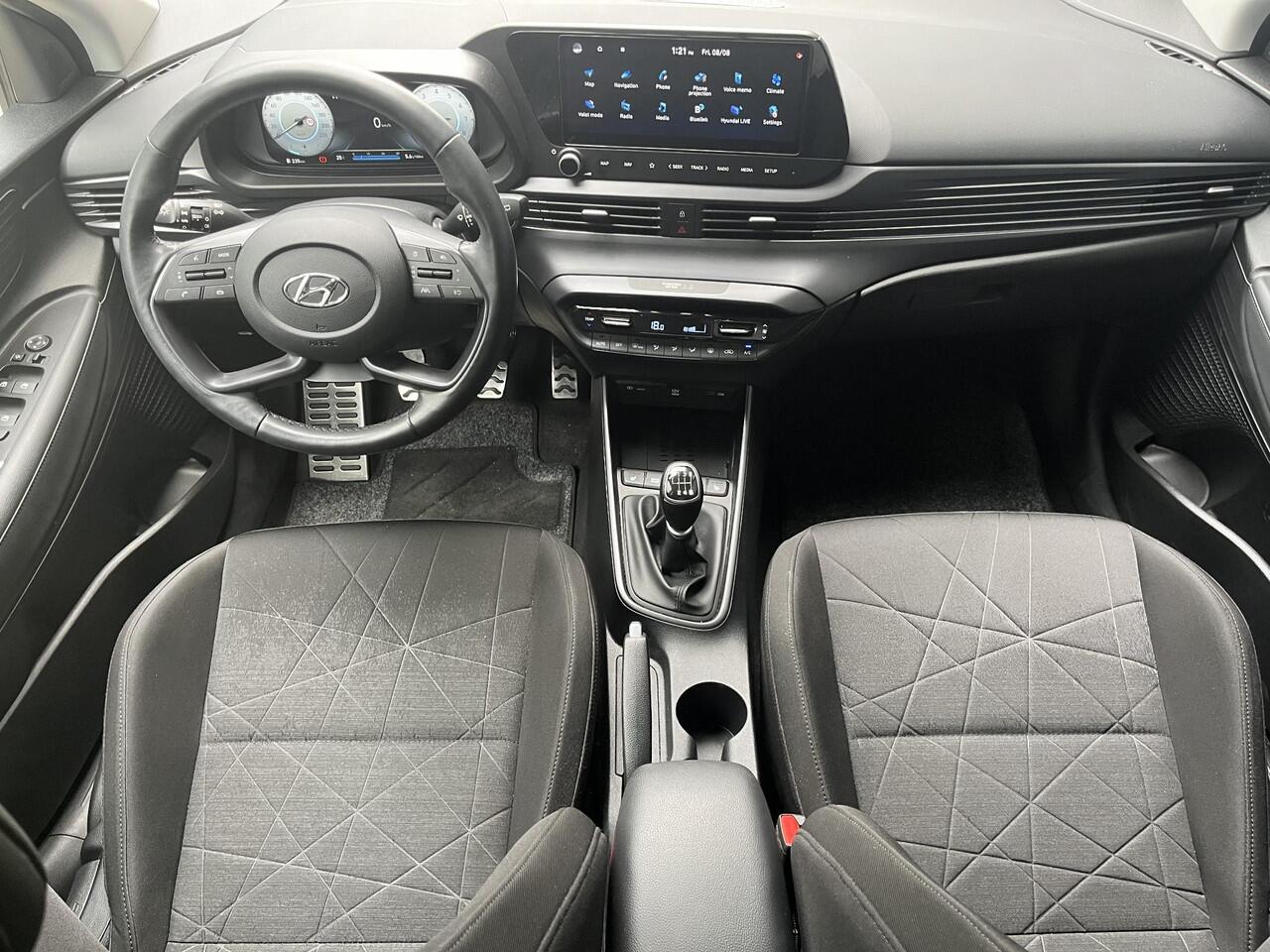 Hyundai Bayon 1.0 T-GDI 100PK Premium | Multimedia Navi | Apple Carplay | Android Auto | Climate Control | Keyles entry | Pdc & Camera |