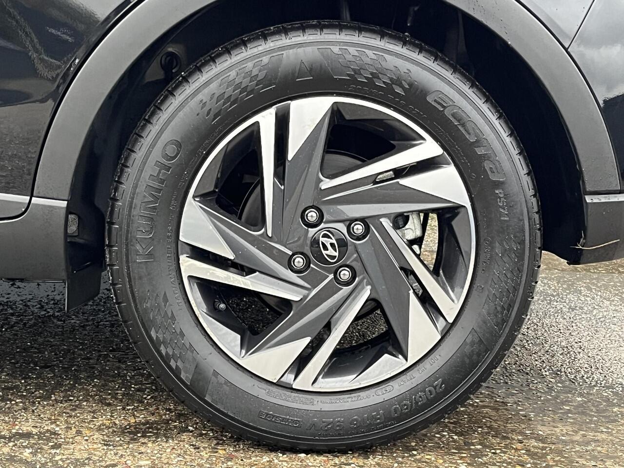 Hyundai Bayon Comfort Smart 1.0 T-GDI 100pk | NAVI | APPLE CARPLAY / ANDROID AUTO | CAMERA + PDC |