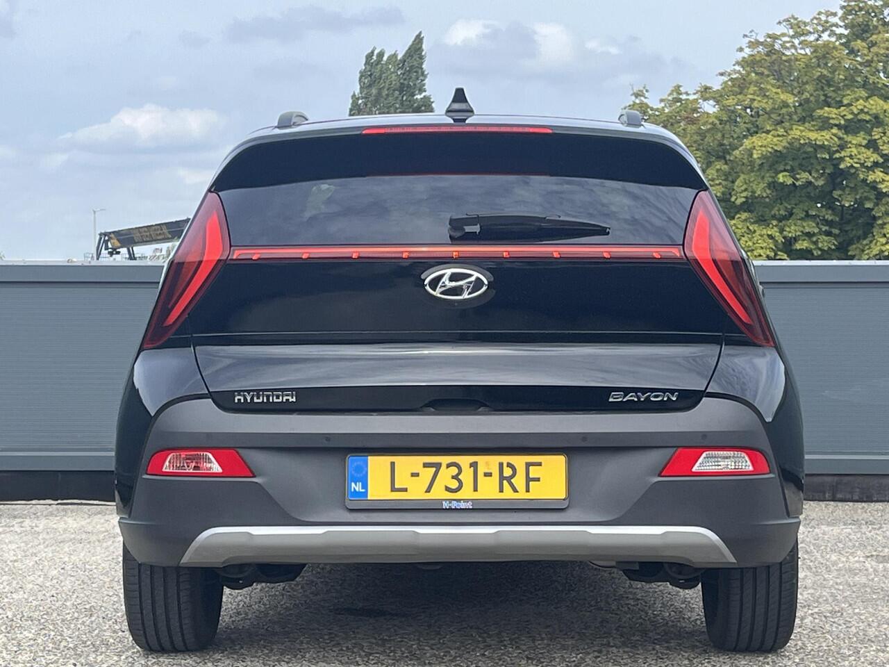 Hyundai Bayon Premium 1.0 T-GDI 100pk | NAVI | APPLE CARPLAY / ANDROID AUTO | CLIMA | KEYLESS ENTRY | PARKEERSENSOREN | CAMERA |