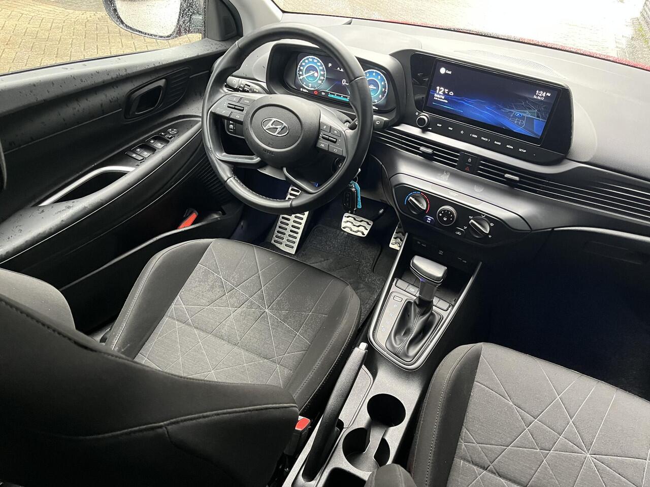 Hyundai Bayon 1.0 T-GDI 100PK Automaat Comfort Smart | 7-Traps automaat | Geïntegreerde navigatiesysteem | Apple Carplay & Android auto| Achteruitrijcamera | 16'' 2-Tone Lmv |