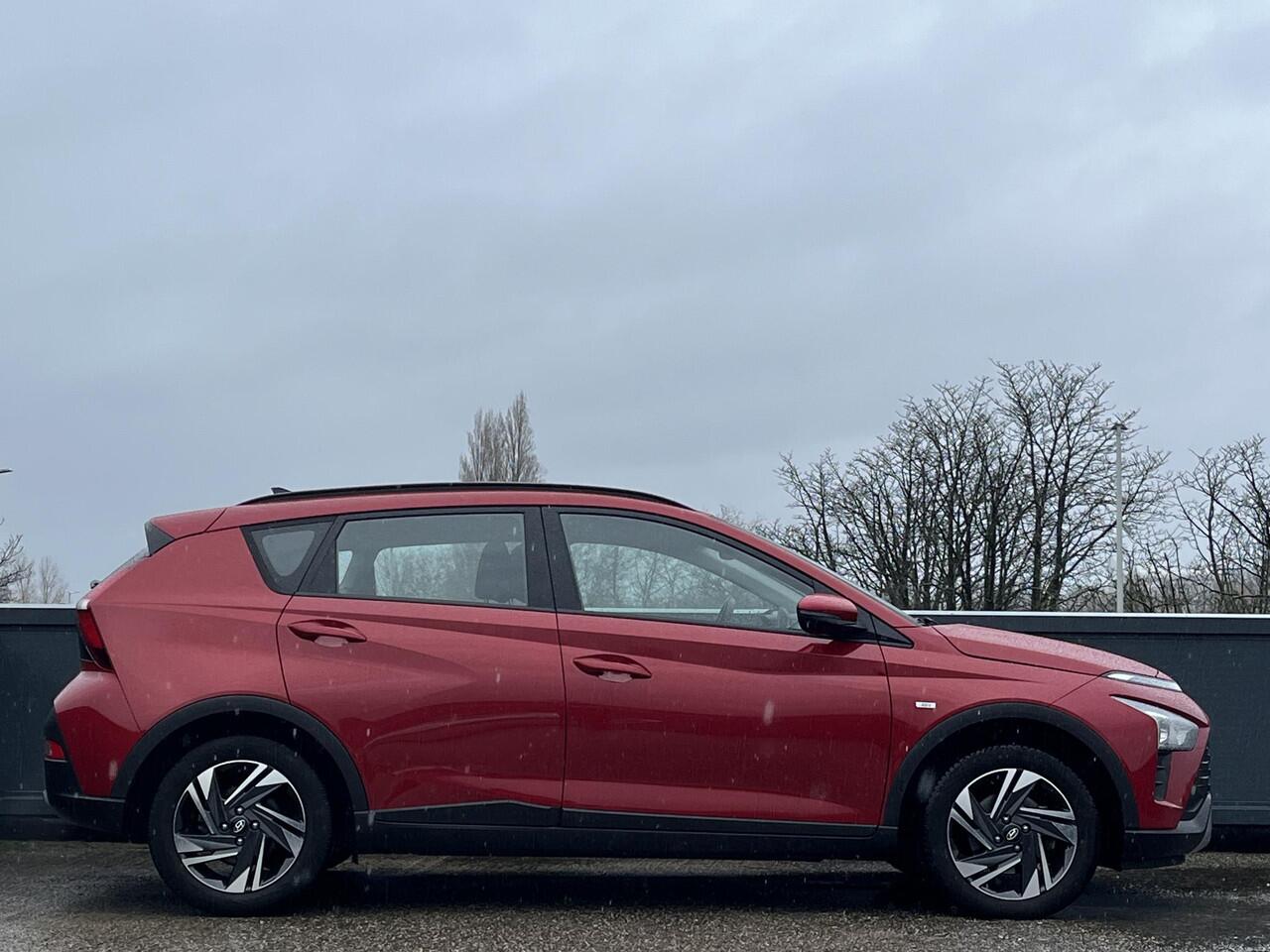 Hyundai Bayon Comfort Smart 1.0 T-GDI 100pk AUTOMAAT | NAVI | APPLE CARPLAY / ANDROID AUTO | CAMERA | 16'' 2-TONE LM-VELGEN |