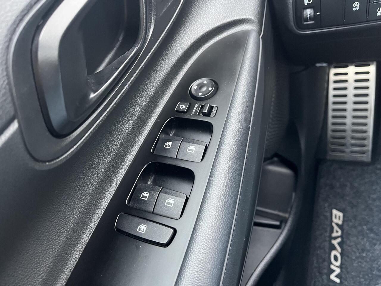 Hyundai Bayon 1.0 T-GDI Comfort Smart / cruise control / Apple Carplay/Android Auto / lichtmetalen velgen 16" / navigatiesysteem full map /