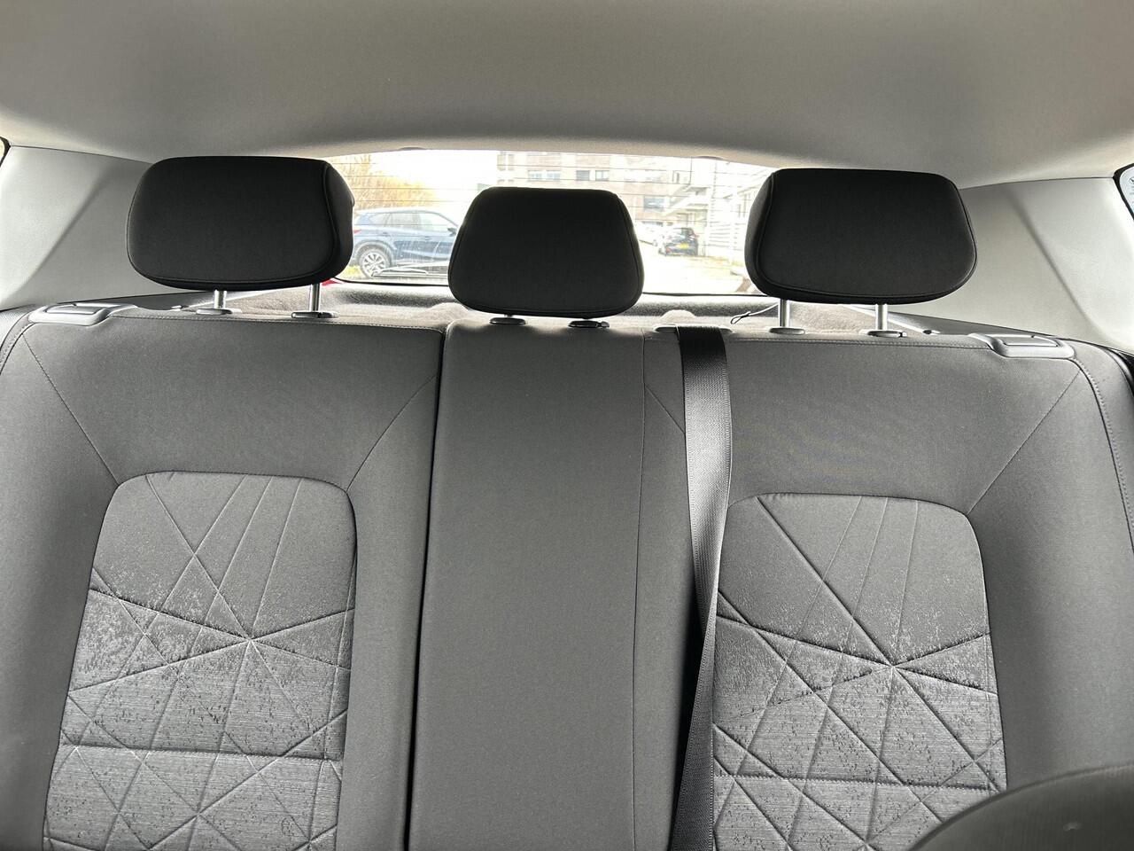 Hyundai Bayon 1.0 T-GDI Comfort Smart | Apple Carplay / Android Auto | Cruise Control | Navigatie | Achteruitrijcamera | parkeersensoren achter |Trekhaak|