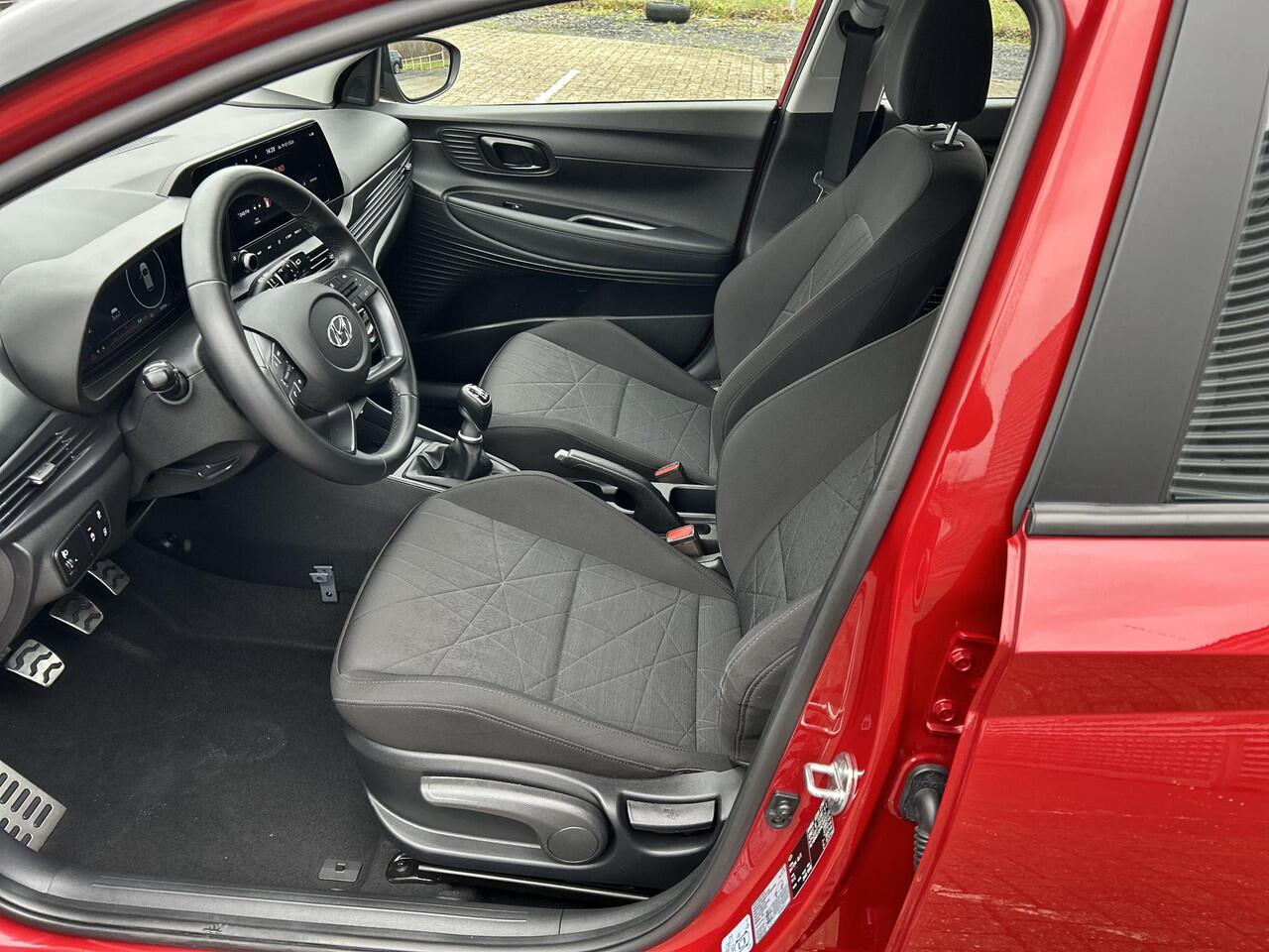 Hyundai Bayon 1.0 T-GDI Comfort Smart | Apple Carplay / Android Auto | Cruise Control | Navigatie | Achteruitrijcamera | parkeersensoren achter |Trekhaak|