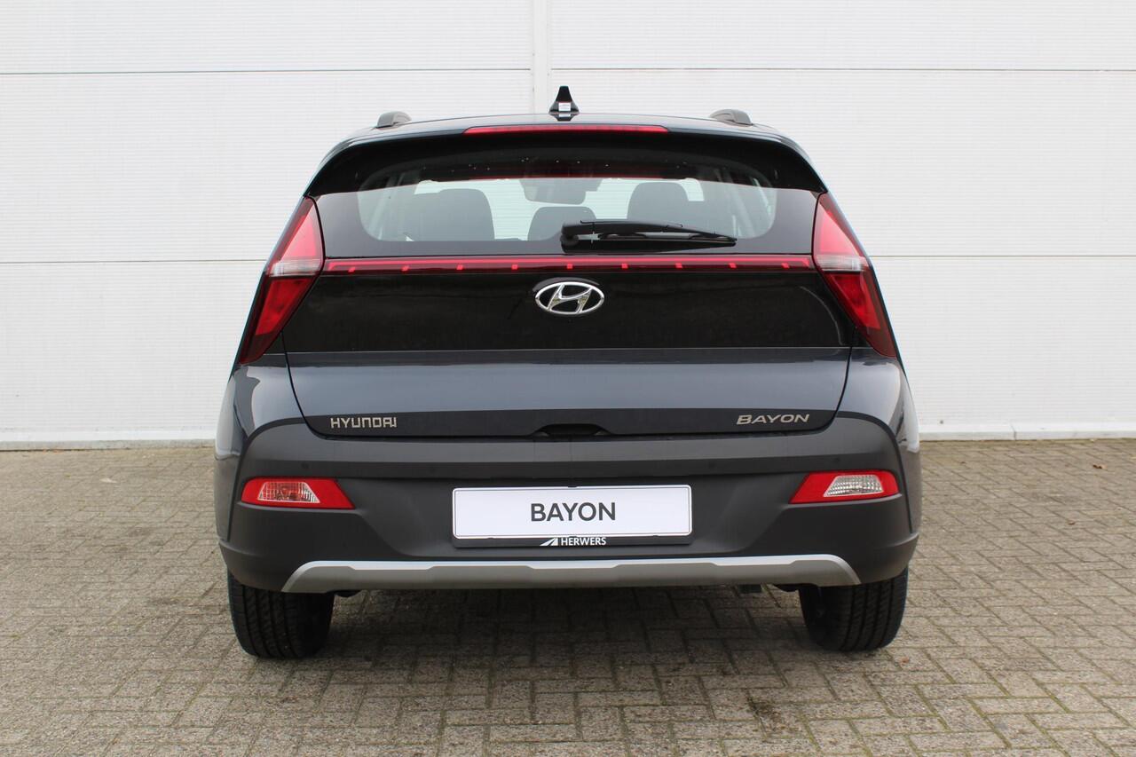 Hyundai Bayon 1.0 T-GDI Comfort / LES AUTO / Dubbele bediening aanwezig / Airco / LMV / Cruise Control / 5 jaar Fabrieksgarantie / Navigatie via Apple Carplay & Android Auto /