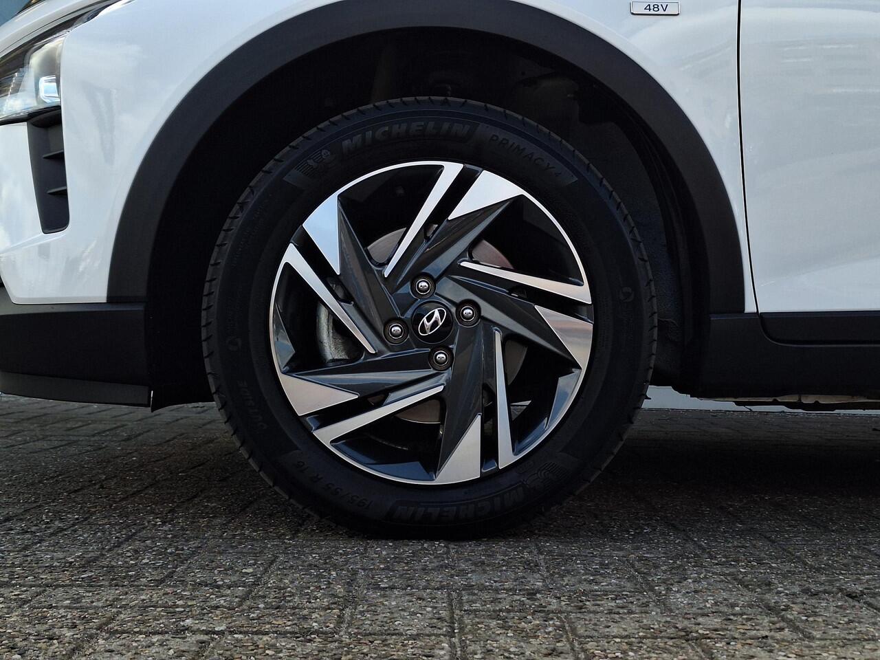 Hyundai Bayon 1.0 T-GDI Comfort Smart | Achteruitrijcamera | Navigatie | Apple Carplay/Android Auto | Cruise control | Lichtmetalen velgen | 36 Maanden garantie |