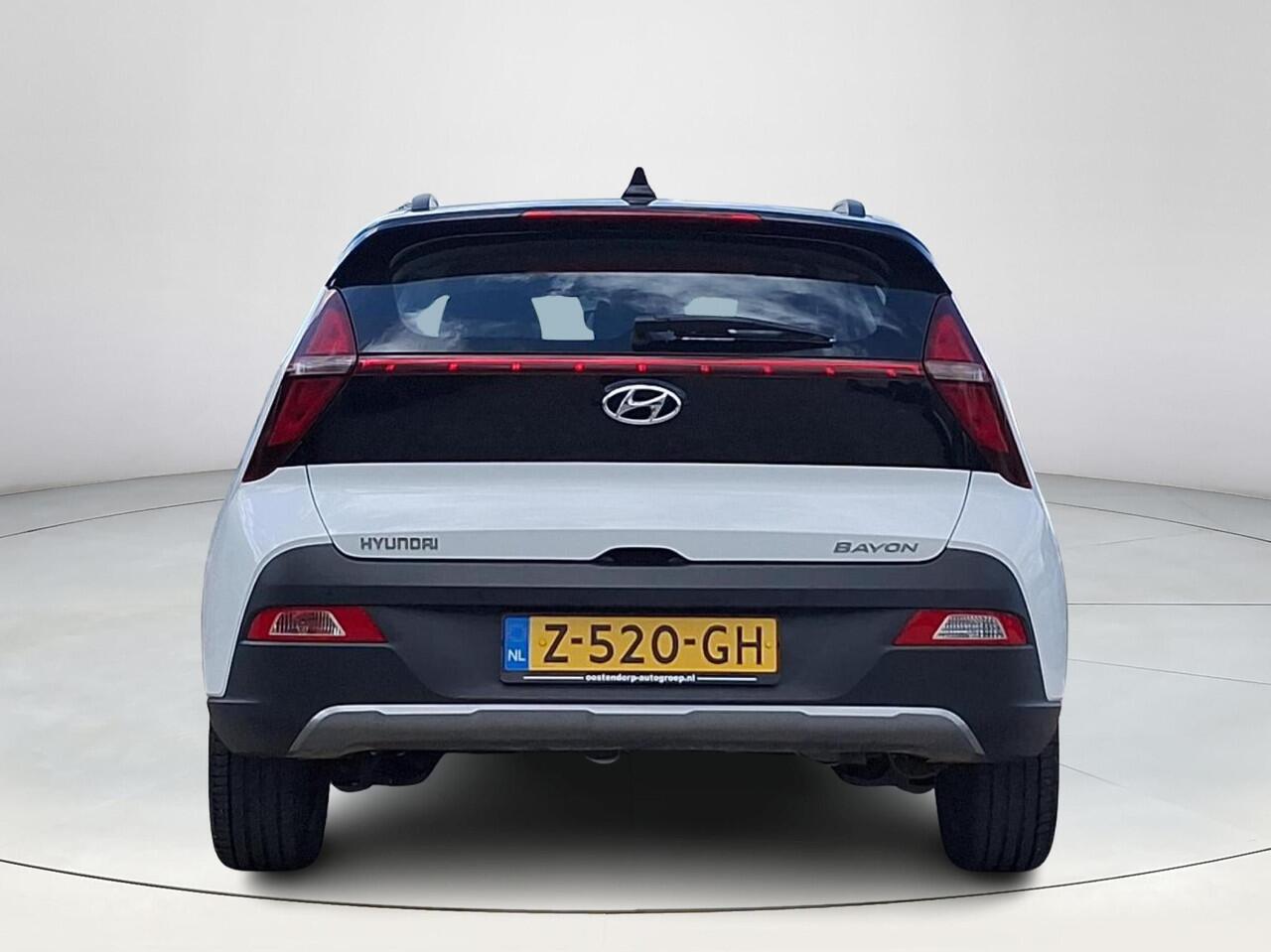 Hyundai Bayon 1.0 T-GDI Comfort Smart | Achteruitrijcamera | Navigatie | Apple Carplay/Android Auto | Cruise control | Lichtmetalen velgen | 36 Maanden garantie |