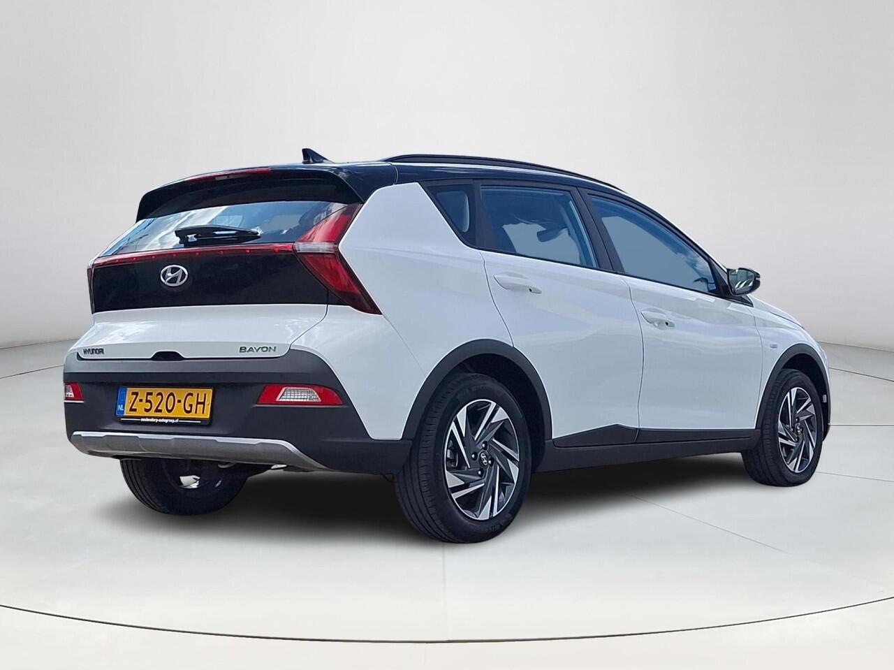 Hyundai Bayon 1.0 T-GDI Comfort Smart | Achteruitrijcamera | Navigatie | Apple Carplay/Android Auto | Cruise control | Lichtmetalen velgen | 36 Maanden garantie |