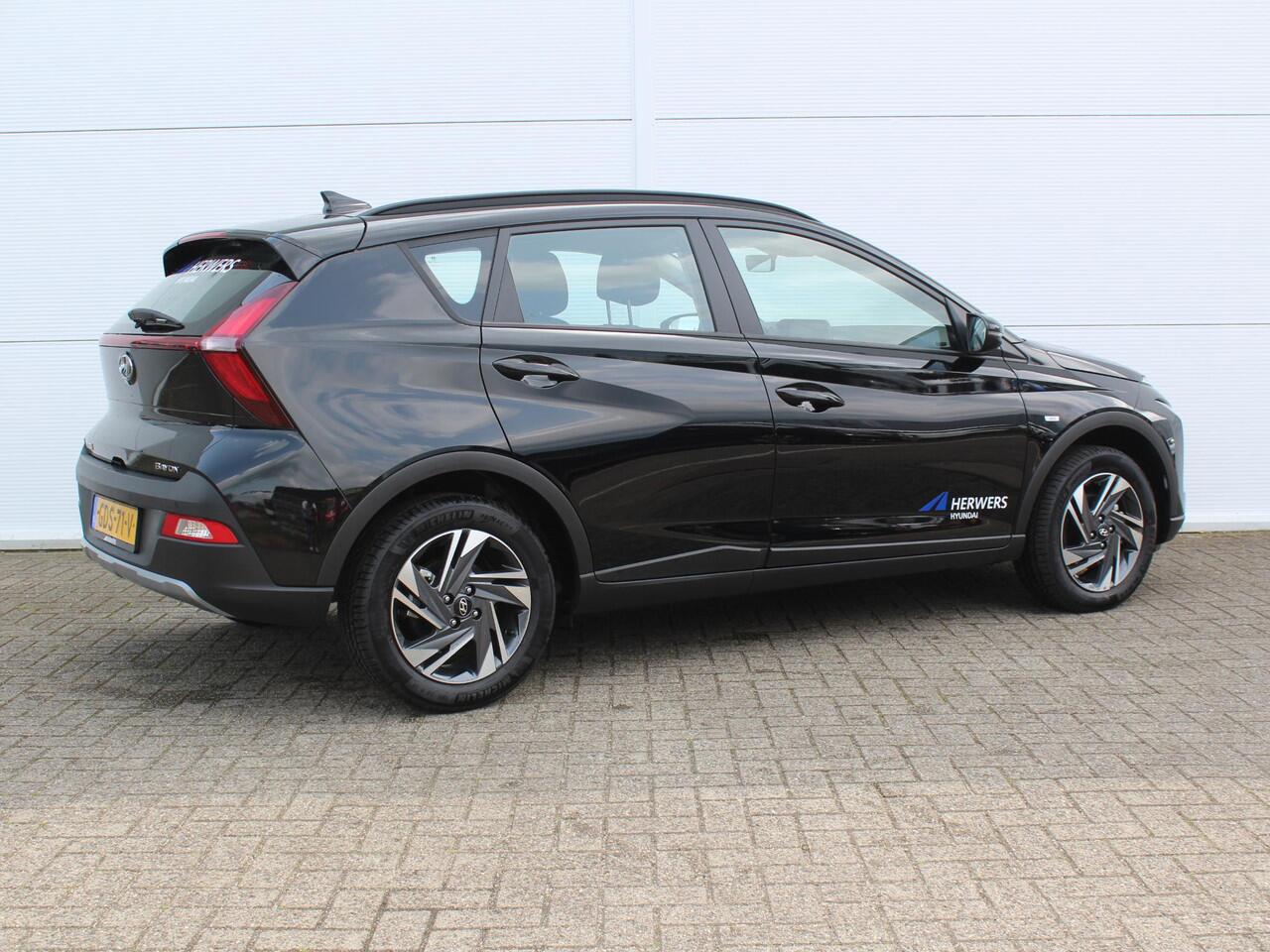 Hyundai Bayon 1.0 T-GDI Comfort Smart / Navigatie + Apple Carplay/Android Auto / Cruise Control / Achteruitrijcamera / Lichtmetalen Velgen 16" / Airco /