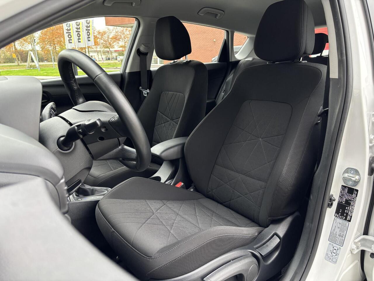 Hyundai Bayon 1.0 T-GDI Comfort Smart Automaat | Navigatie | Camera | Apple Carplay/Android Auto | Cruise Control | Airco | Park. Sensor | Rijklaarprijs!