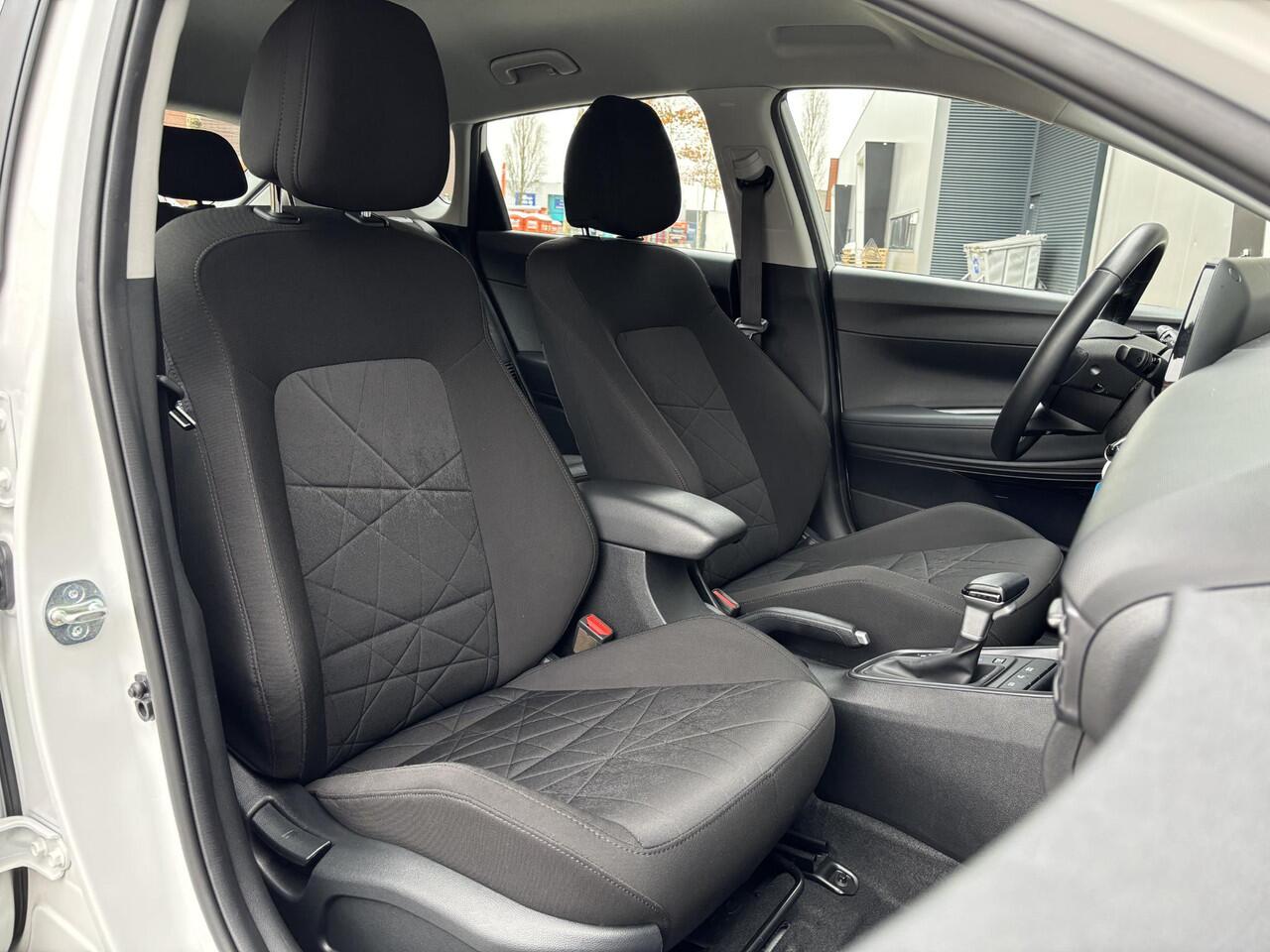 Hyundai Bayon 1.0 T-GDI Comfort Smart Automaat | Navigatie | Camera | Apple Carplay/Android Auto | Cruise Control | Airco | Park. Sensor | Rijklaarprijs!