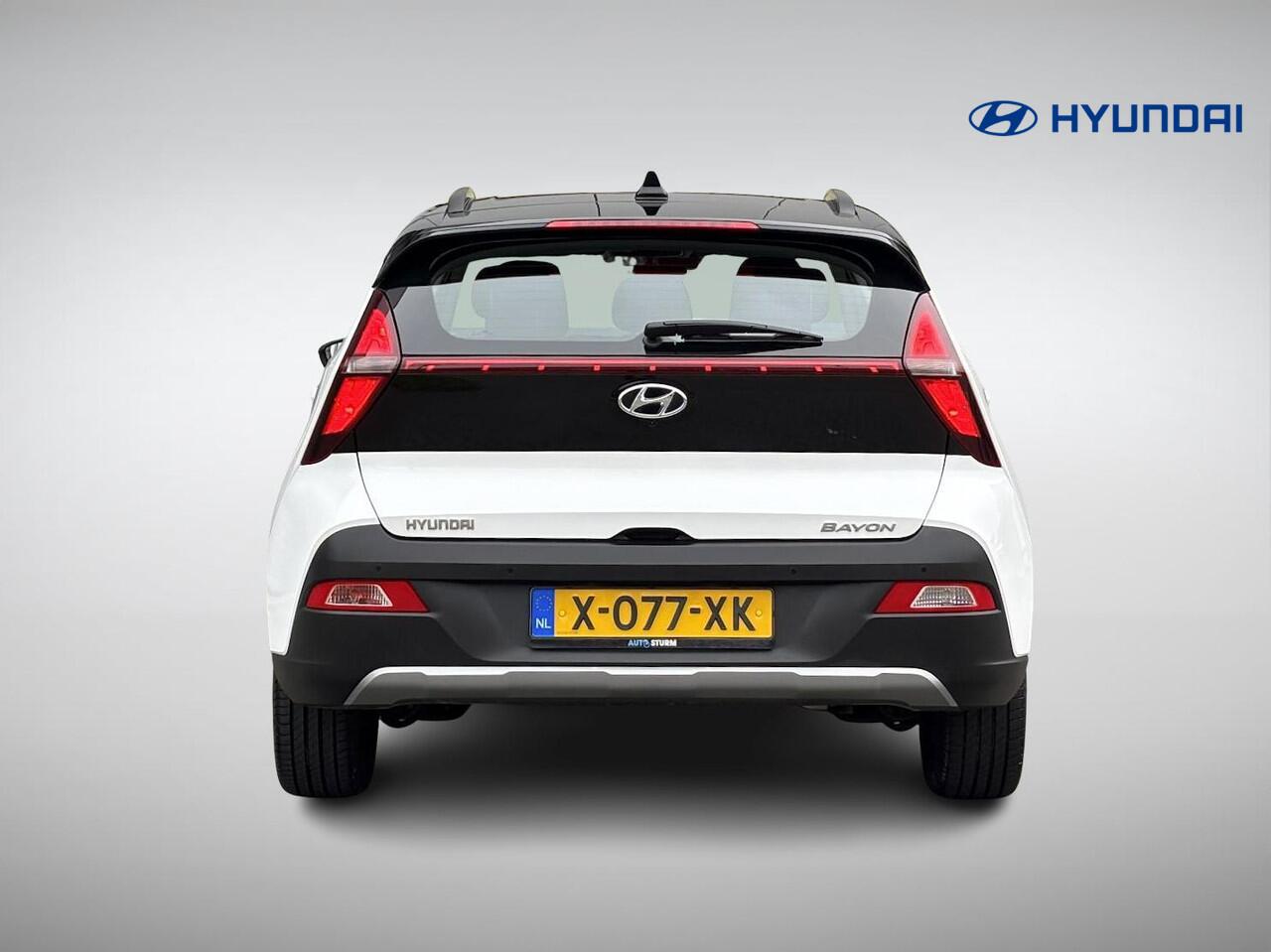 Hyundai Bayon 1.0 T-GDI Comfort Smart Automaat | Navigatie | Camera | Apple Carplay/Android Auto | Cruise Control | Airco | Park. Sensor | Rijklaarprijs!