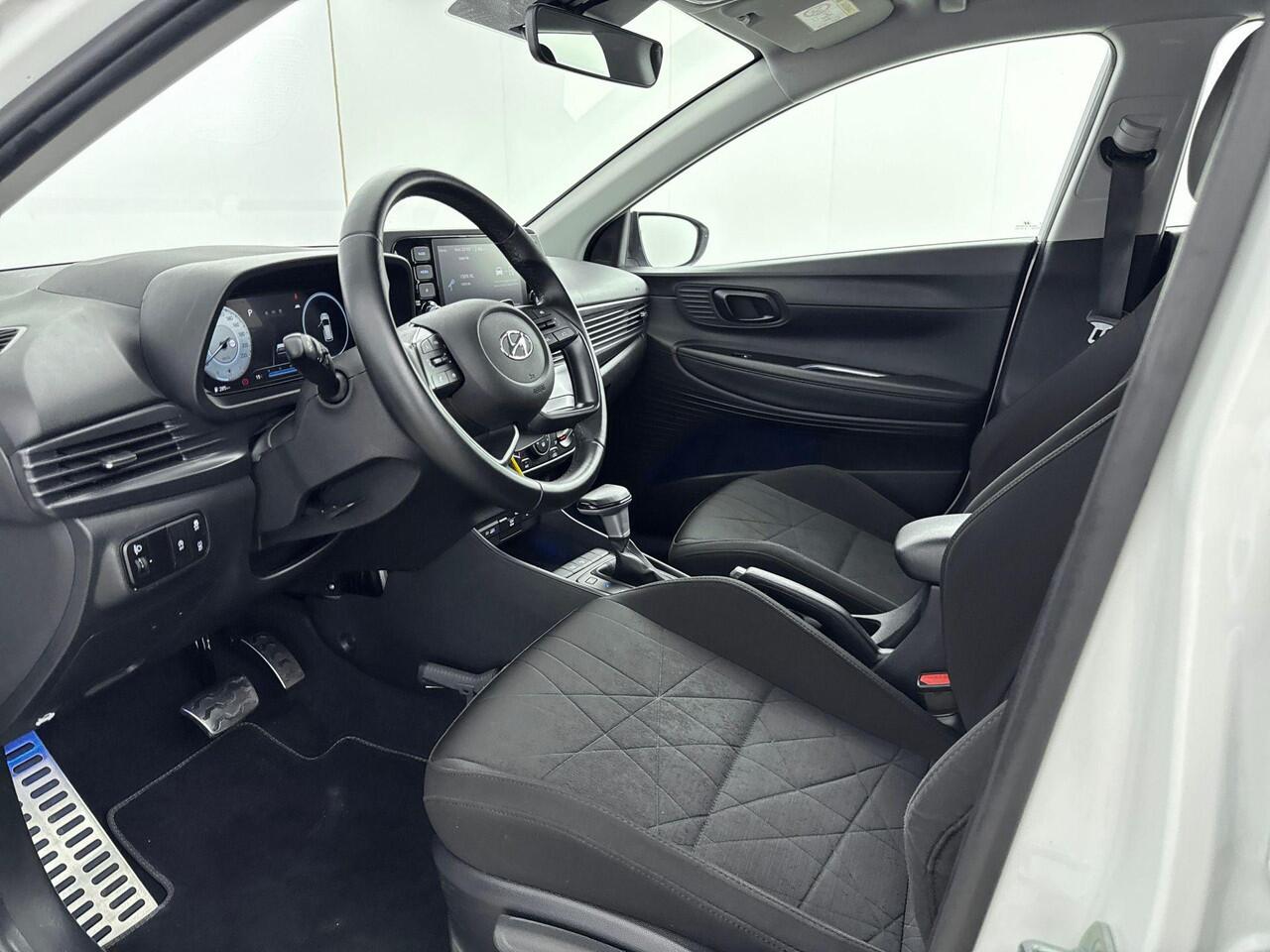 Hyundai Bayon 1.0 T-GDI Comfort | Apple Carplay | Android Auto | Parkeersensoren | Achteruitrijcamera | Automaat |