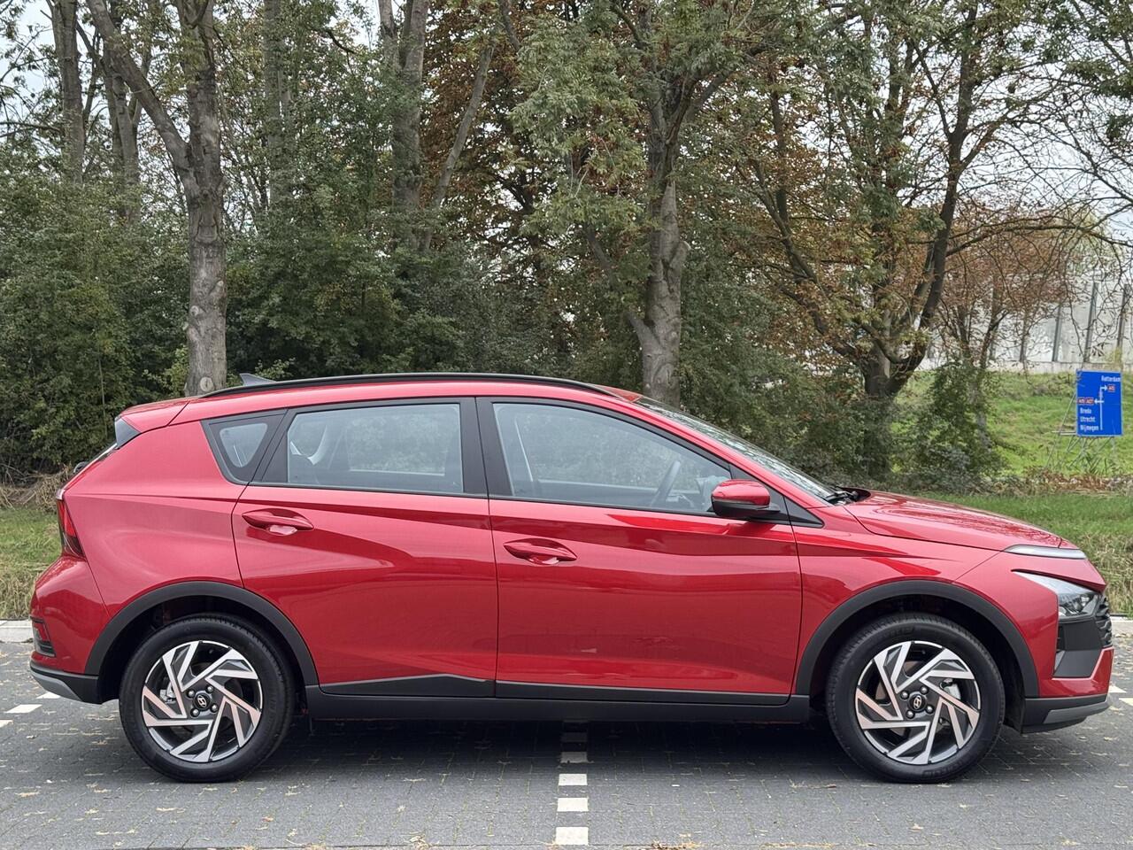 Hyundai Bayon Comfort 1.0 T-GDI 100pk | ¤5.200 KORTING | NAVI | APPLE CARPLAY / ANDROID AUTO | CAMERA | PARKEERSENSOREN |