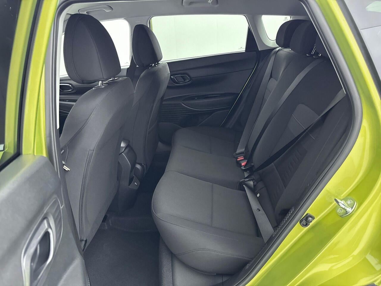 Hyundai Bayon 1.0 T-GDI Premium | Climate control | Verwarmbare stoelen en stuur | Privacy glass | Navigatie