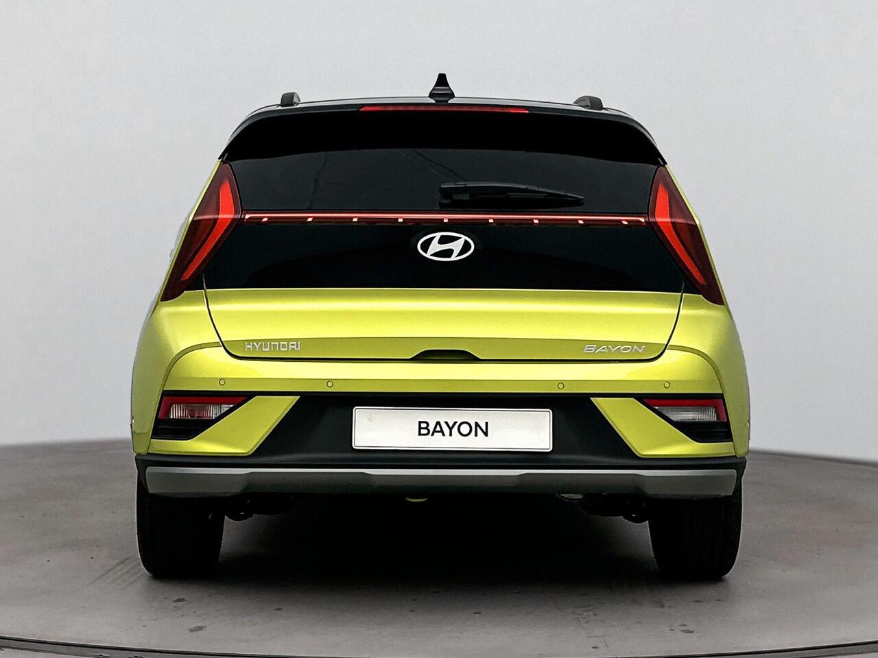 Hyundai Bayon 1.0 T-GDI Premium | Climate control | Verwarmbare stoelen en stuur | Privacy glass | Navigatie