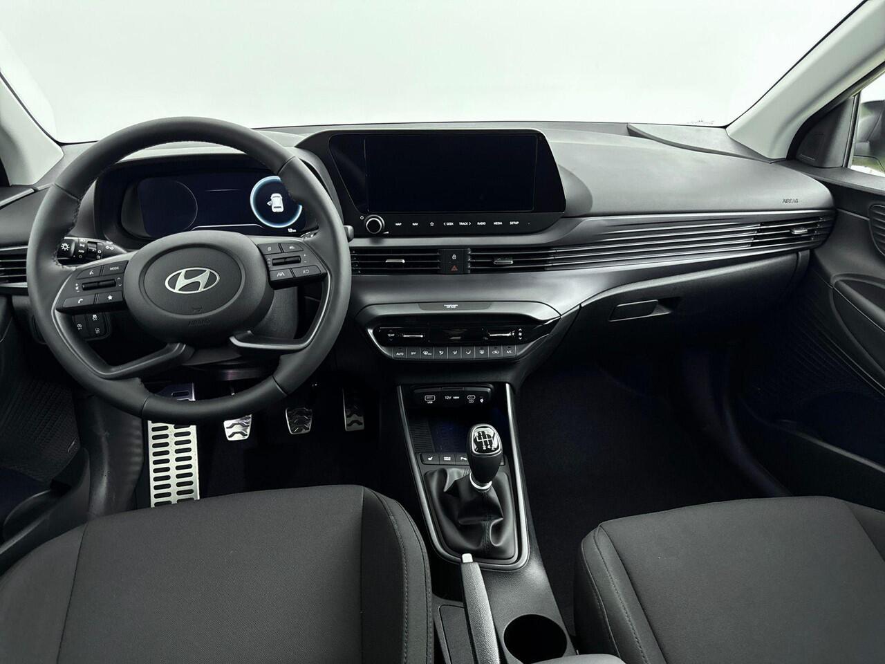 Hyundai Bayon 1.0 T-GDI Premium | Climate control | Verwarmbare stoelen en stuur | Privacy glass | Navigatie