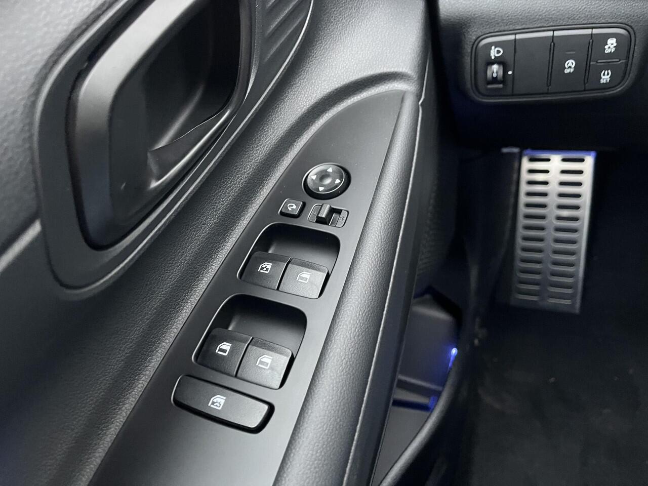 Hyundai Bayon 1.0 T-GDI Comfort / ¤ 3.500 Voordeel / Navigatie / Achteruitrijcamera / Airco / Cruise Control / LED Dagrijverlichting /