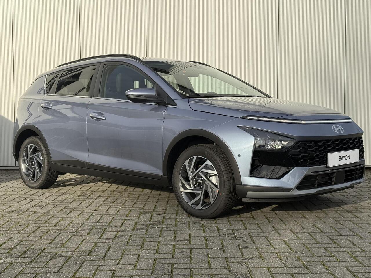 Hyundai Bayon 1.0 T-GDI Premium / Dodehoekdetectie / Stoel- & Stuurverwarming / Achteruitrijcamera / Climate Control / Cruise Control /