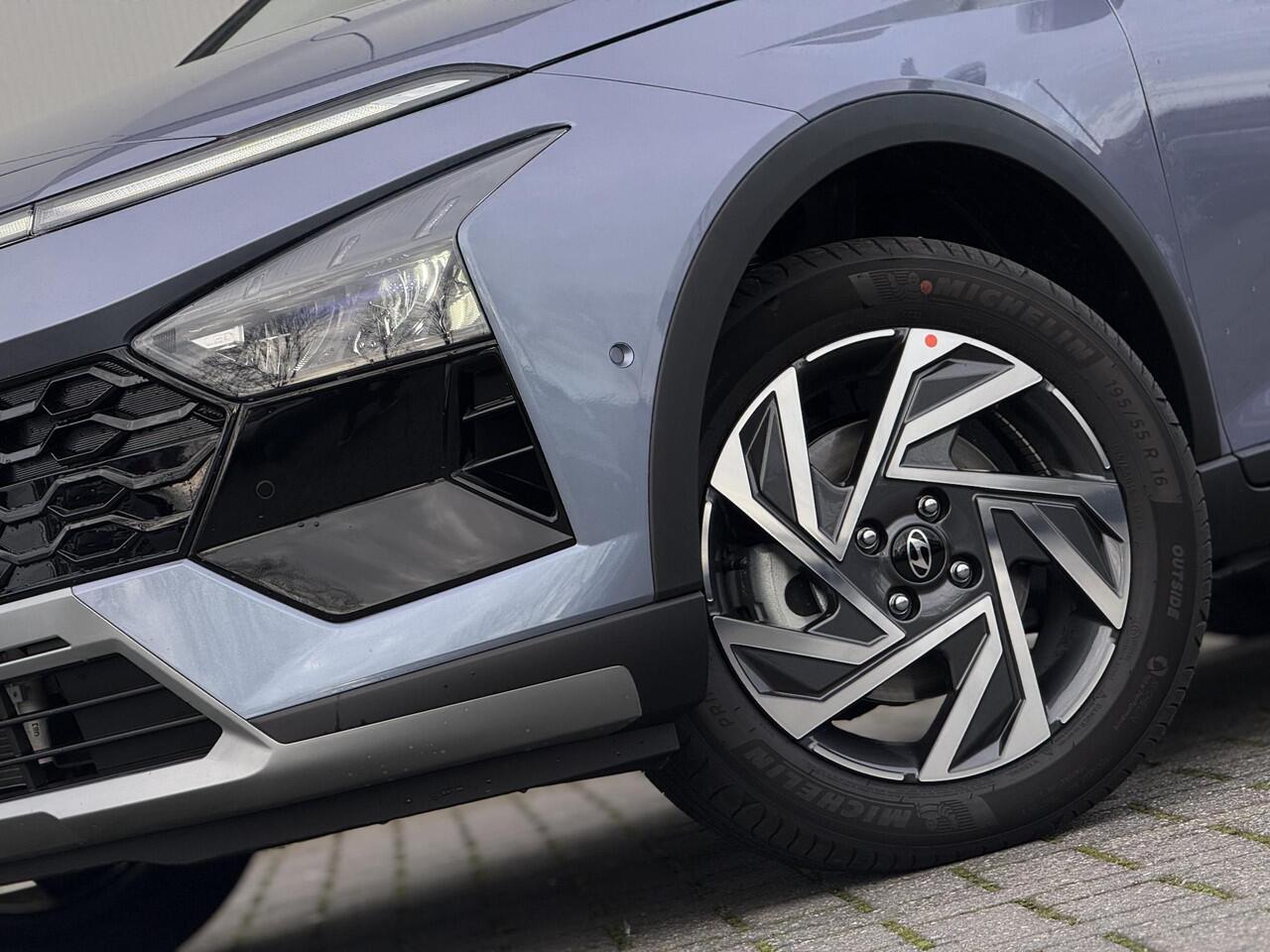 Hyundai Bayon 1.0 T-GDI Premium / Dodehoekdetectie / Stoel- & Stuurverwarming / Achteruitrijcamera / Climate Control / Cruise Control /