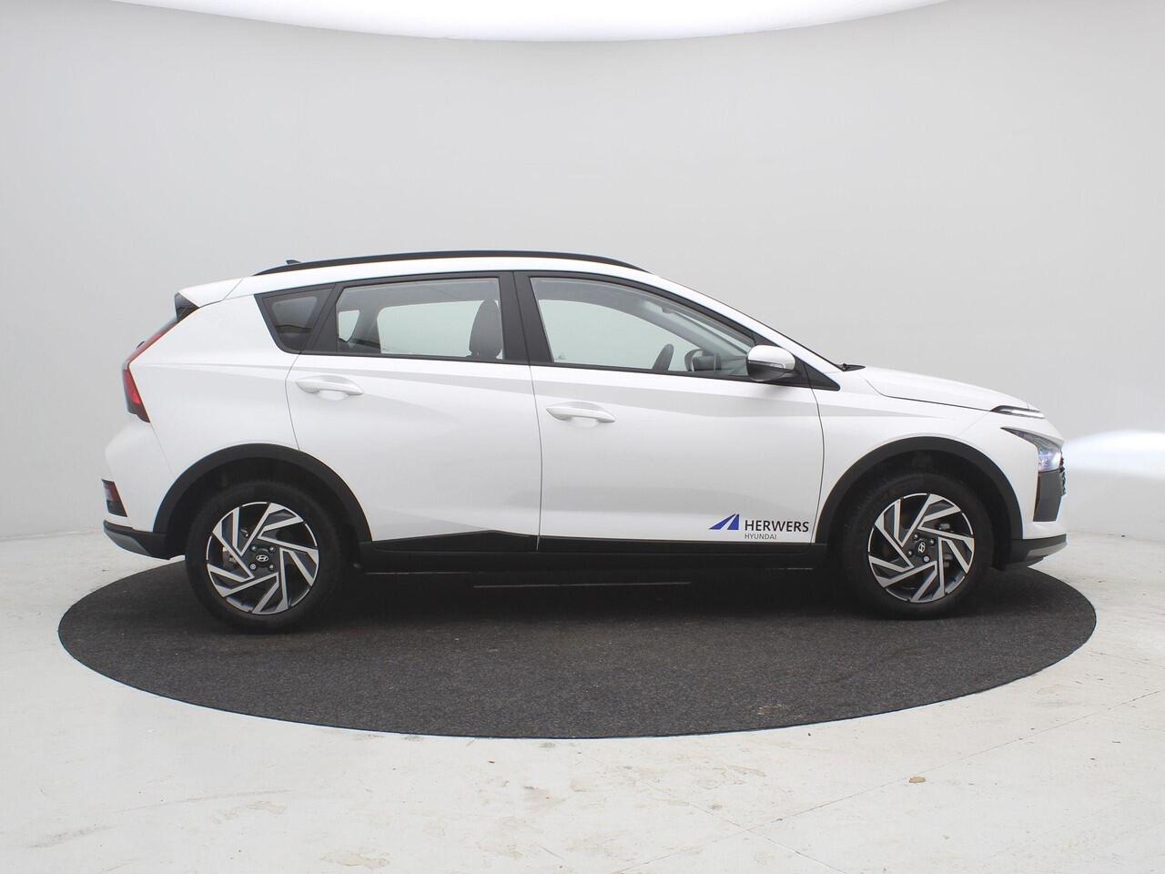 Hyundai Bayon 1.0 T-GDI Comfort AUTOMAAT / Navigatie / Achteruitrijcamera / Airco / Cruise Control / LED Dagrijverlichting / LMV / Fabrieksgarantie tot 02-01-2031 / NL auto / Apple CarPaly & Android Auto /