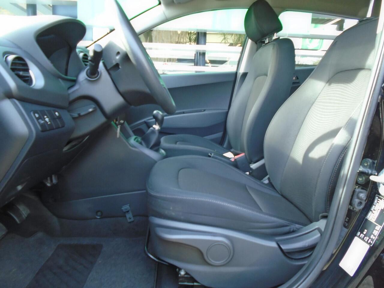Hyundai I 10 1.0i Comfort NAVIGATOR