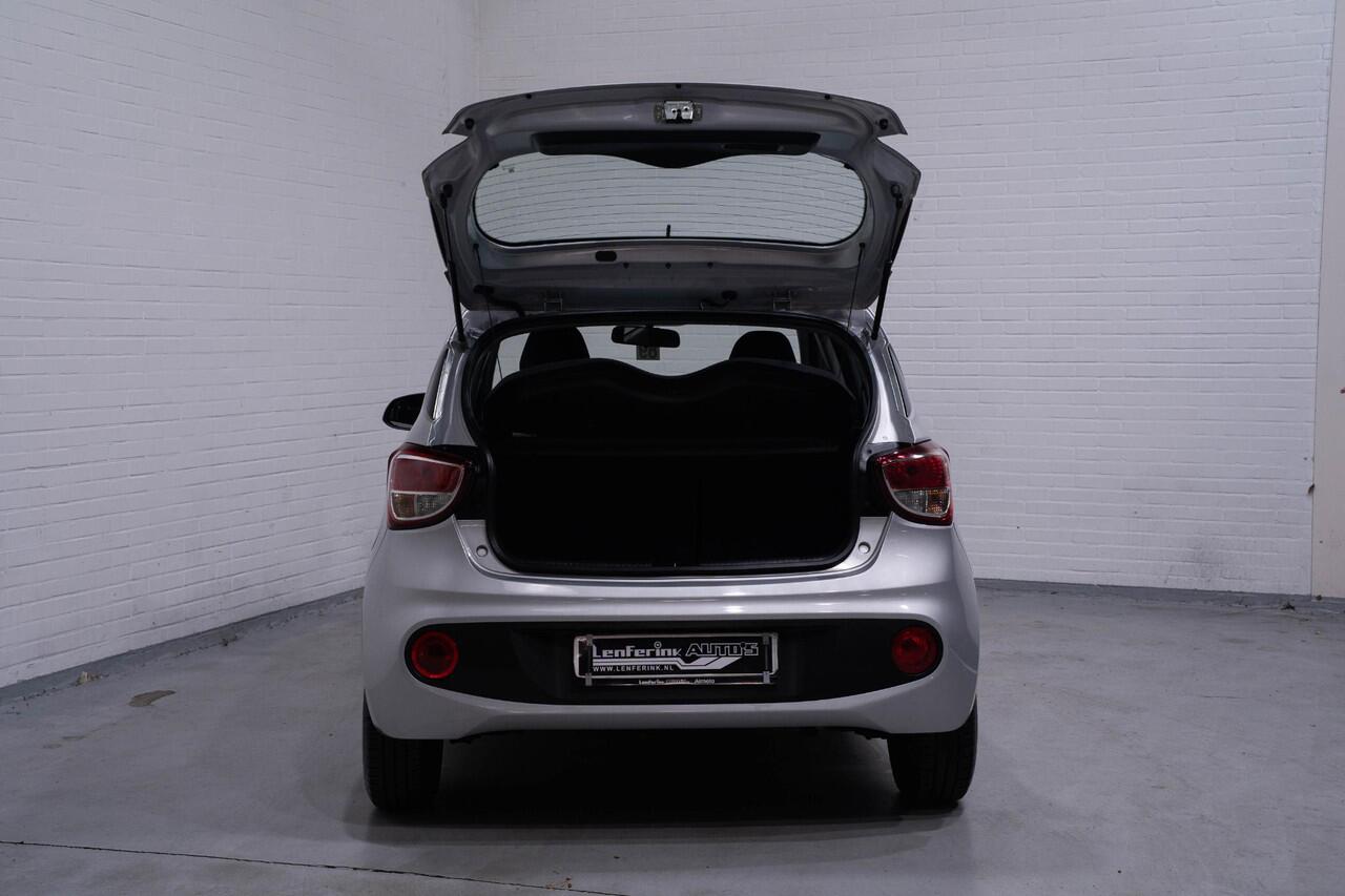 Hyundai I 10 1.0i Trend Collor-edition Airco Cruise Stoel- en stuurverwarming