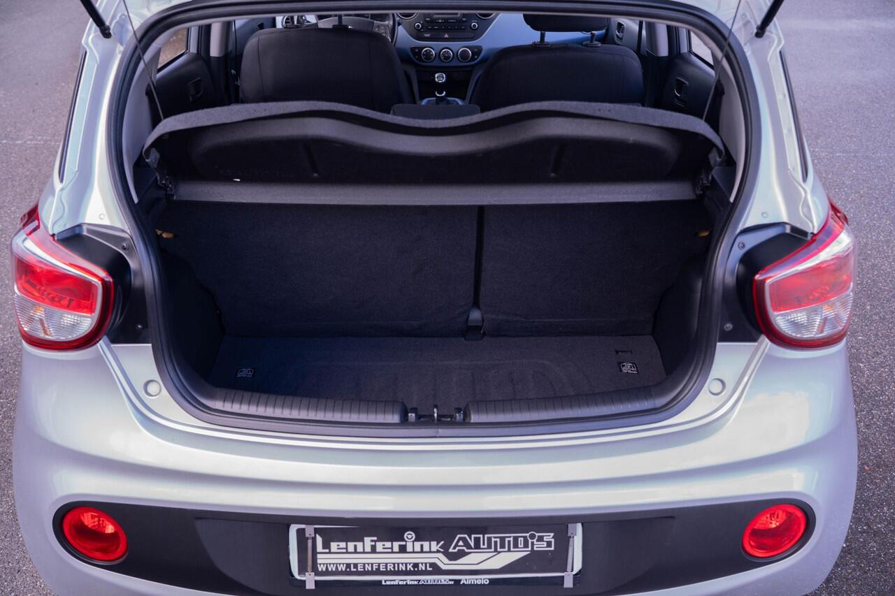 Hyundai I 10 1.0i Trend Collor-edition Airco Cruise Stoel- en stuurverwarming