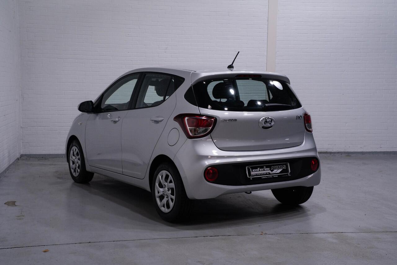 Hyundai I 10 1.0i Trend Collor-edition Airco Cruise Stoel- en stuurverwarming