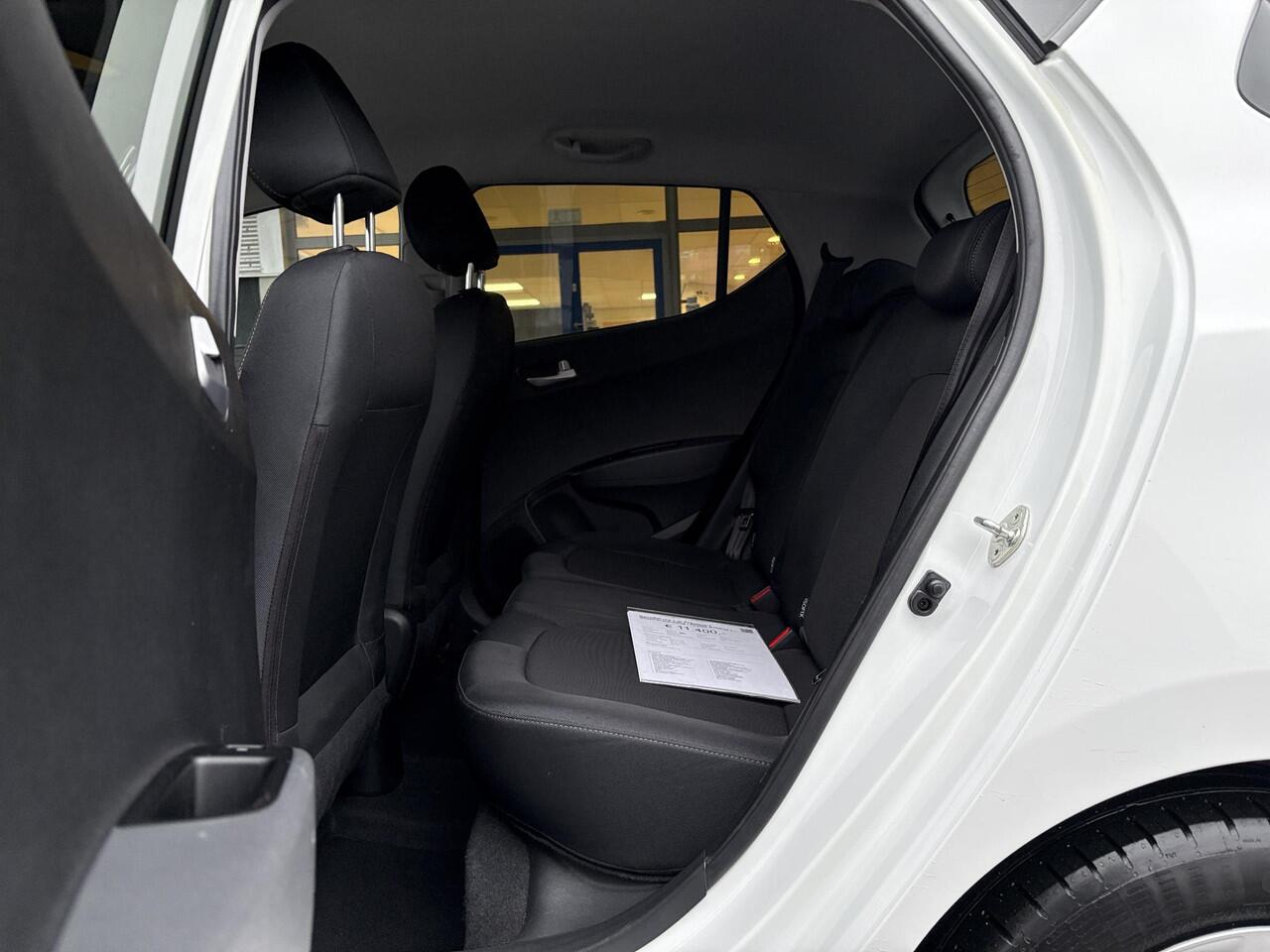 Hyundai I 10 1.0i Premium | Stoelverwarming | Cruise Control | Parkeersensoren | Navigatie & Carplay |