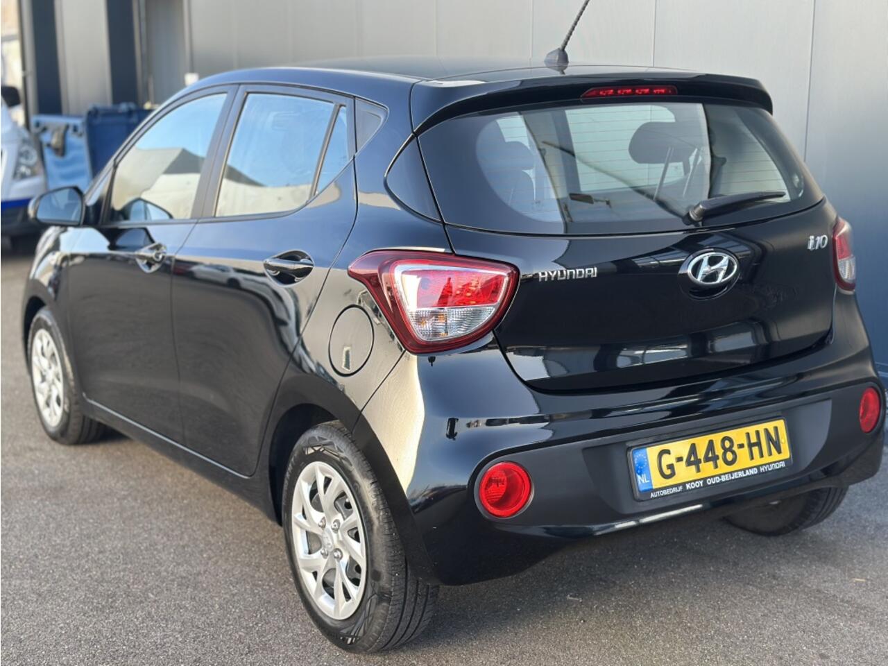 Hyundai I 10 1.0i Comfort 1e eigenaar / NL auto / Bluetooth / Cruise Control